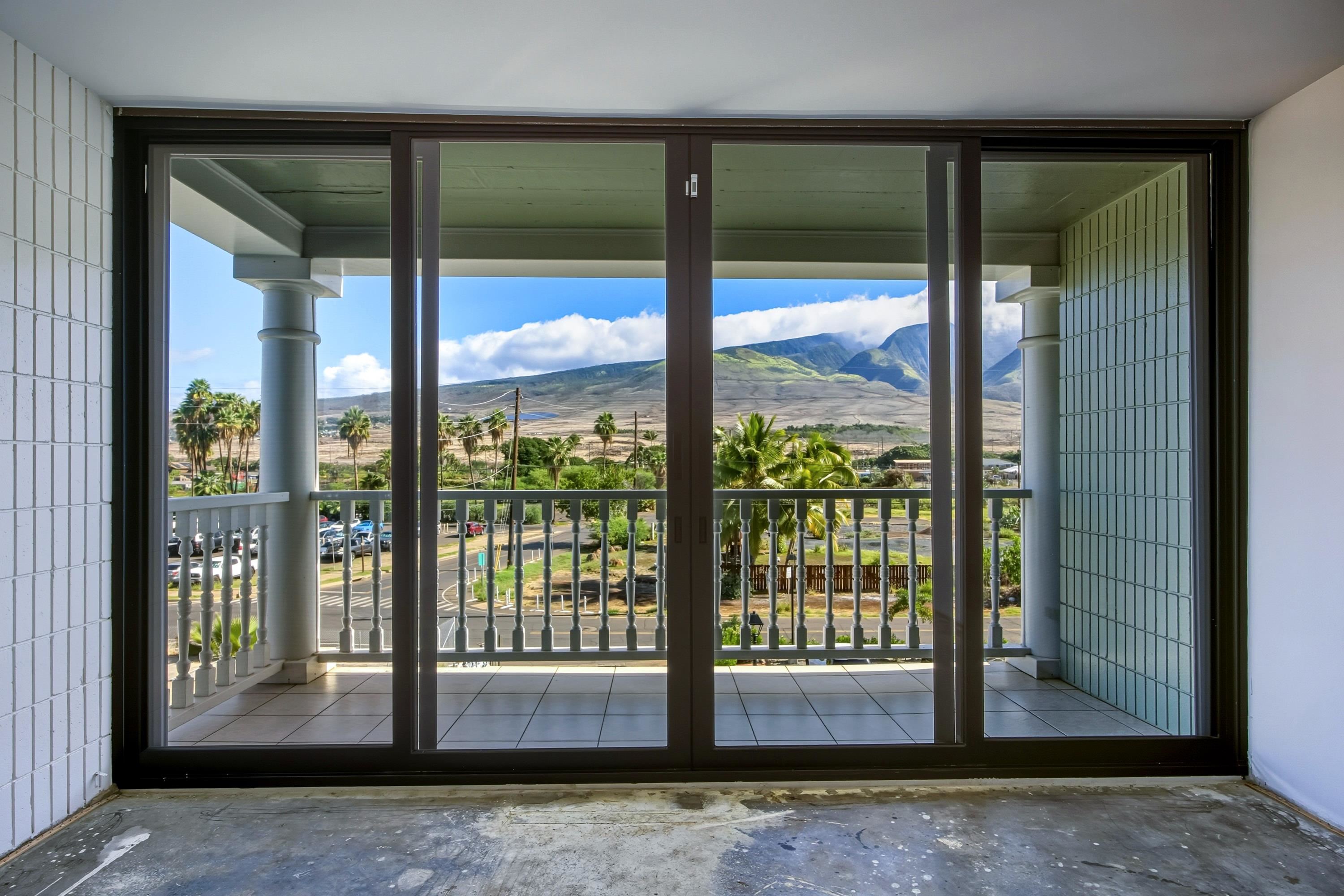 Lahaina Shores condo # 334, Lahaina, Hawaii - photo 16 of 36