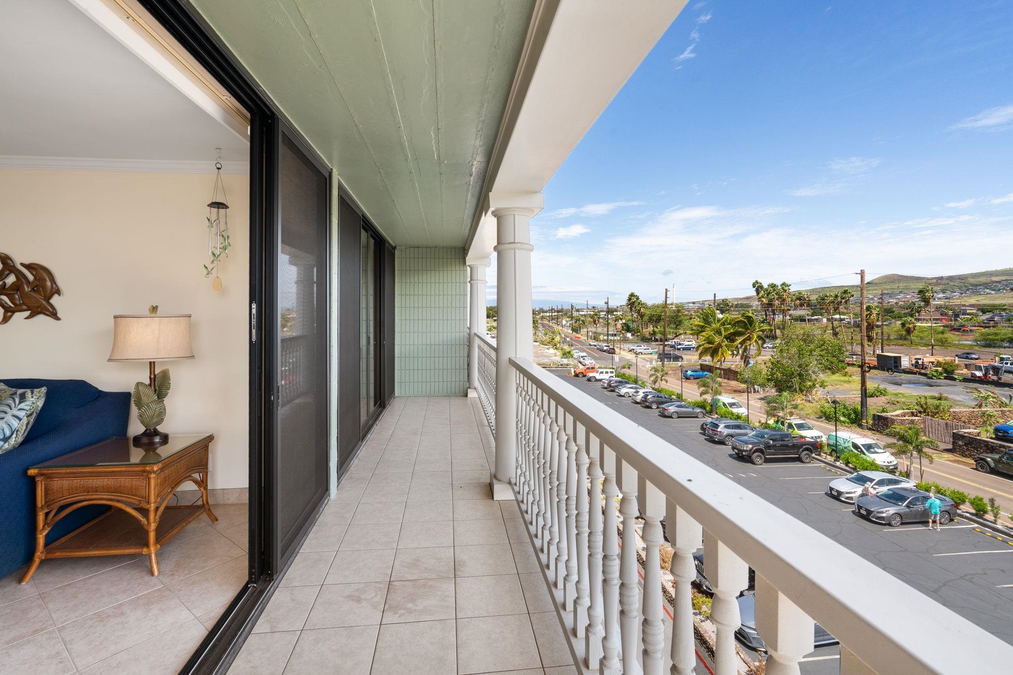 Lahaina Shores condo # 402, Lahaina, Hawaii - photo 18 of 34