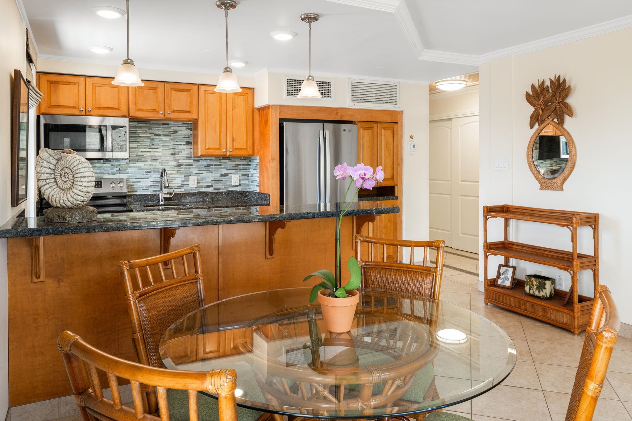 Lahaina Shores condo # 402, Lahaina, Hawaii - photo 18 of 34