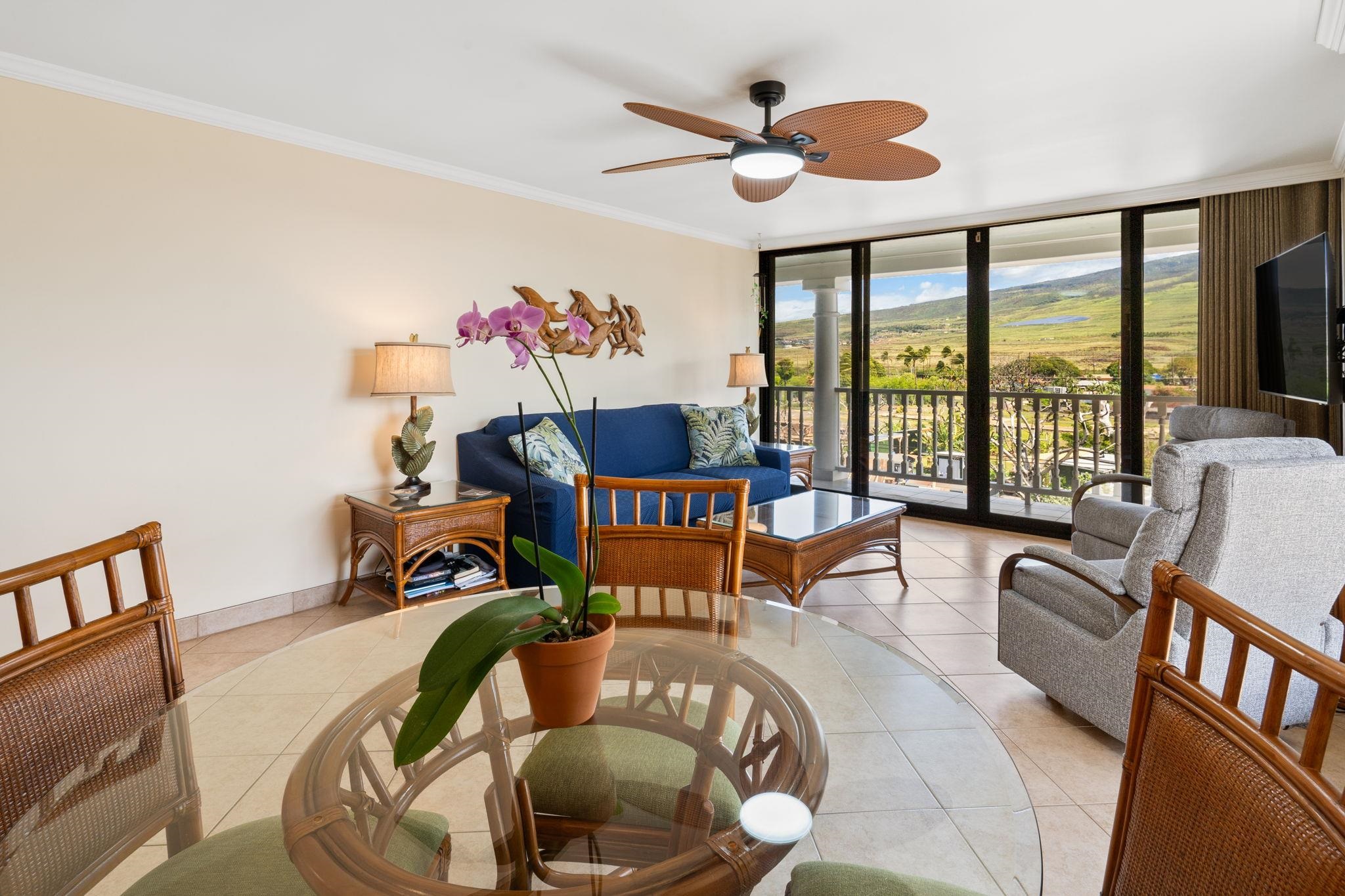 Lahaina Shores condo # 402, Lahaina, Hawaii - photo 3 of 34