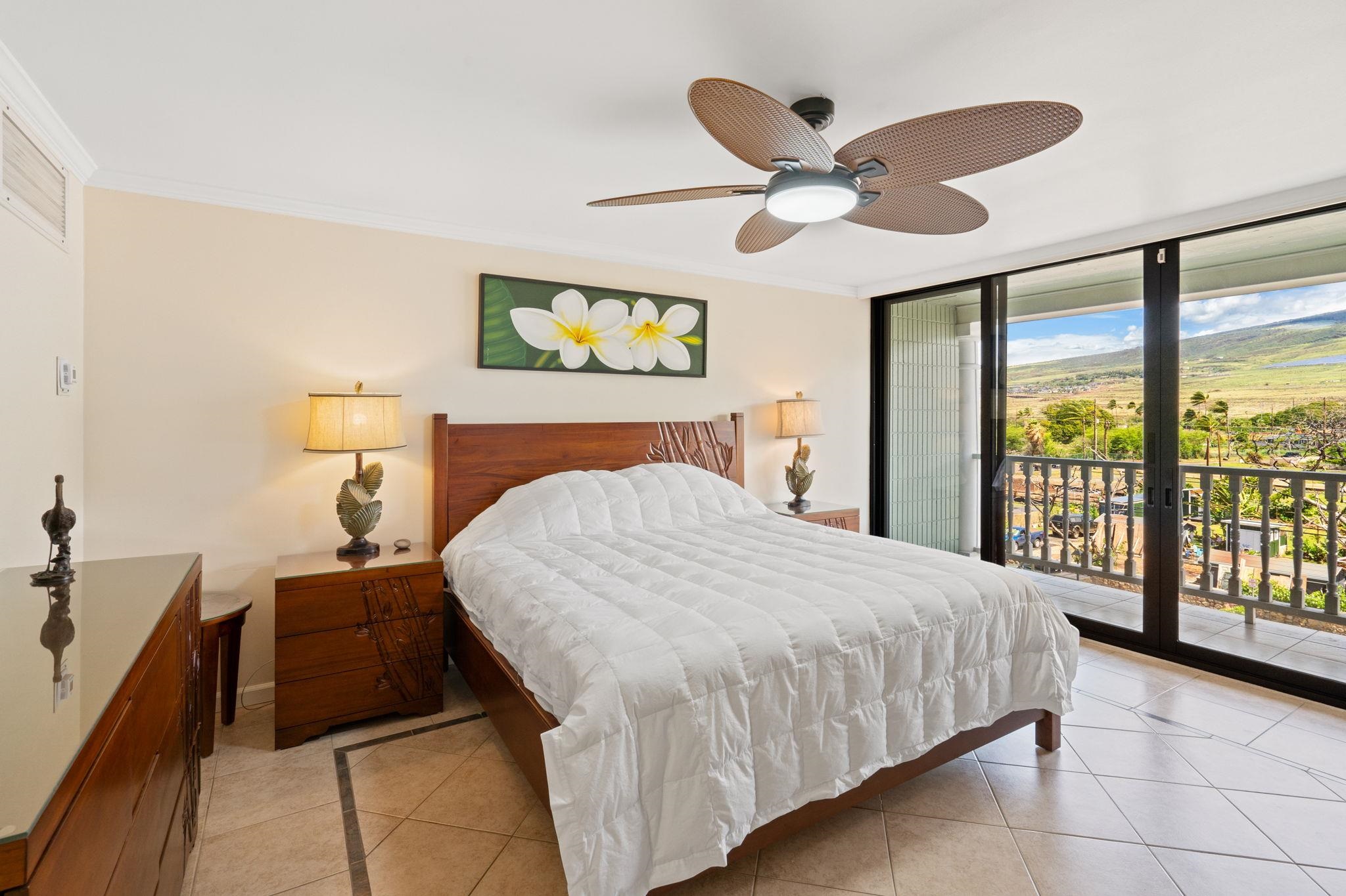 Lahaina Shores condo # 402, Lahaina, Hawaii - photo 21 of 34