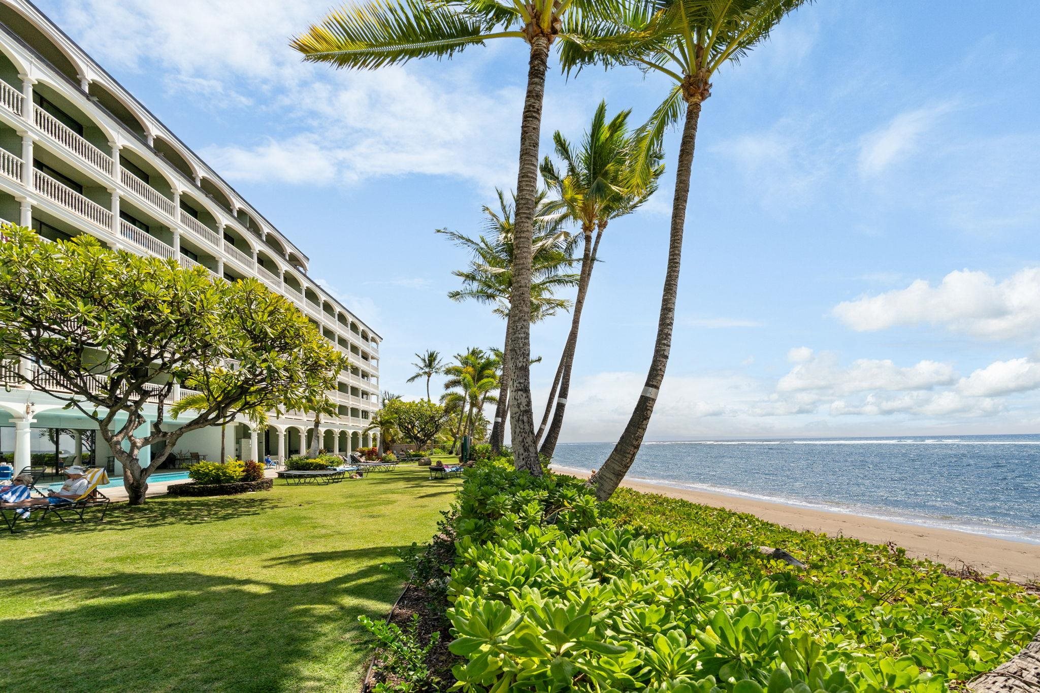 Lahaina Shores condo # 402, Lahaina, Hawaii - photo 30 of 34