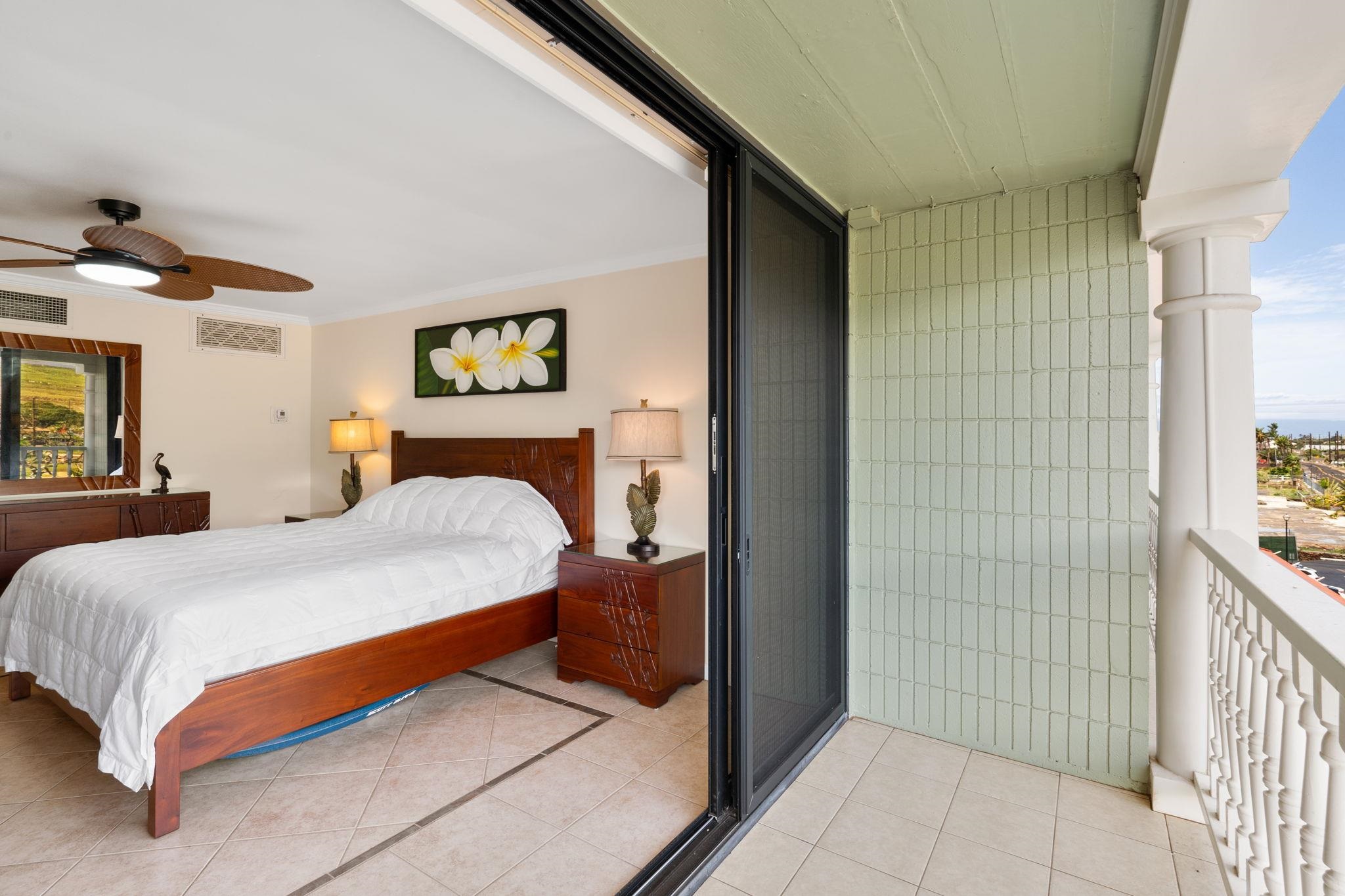 Lahaina Shores condo # 402, Lahaina, Hawaii - photo 8 of 34