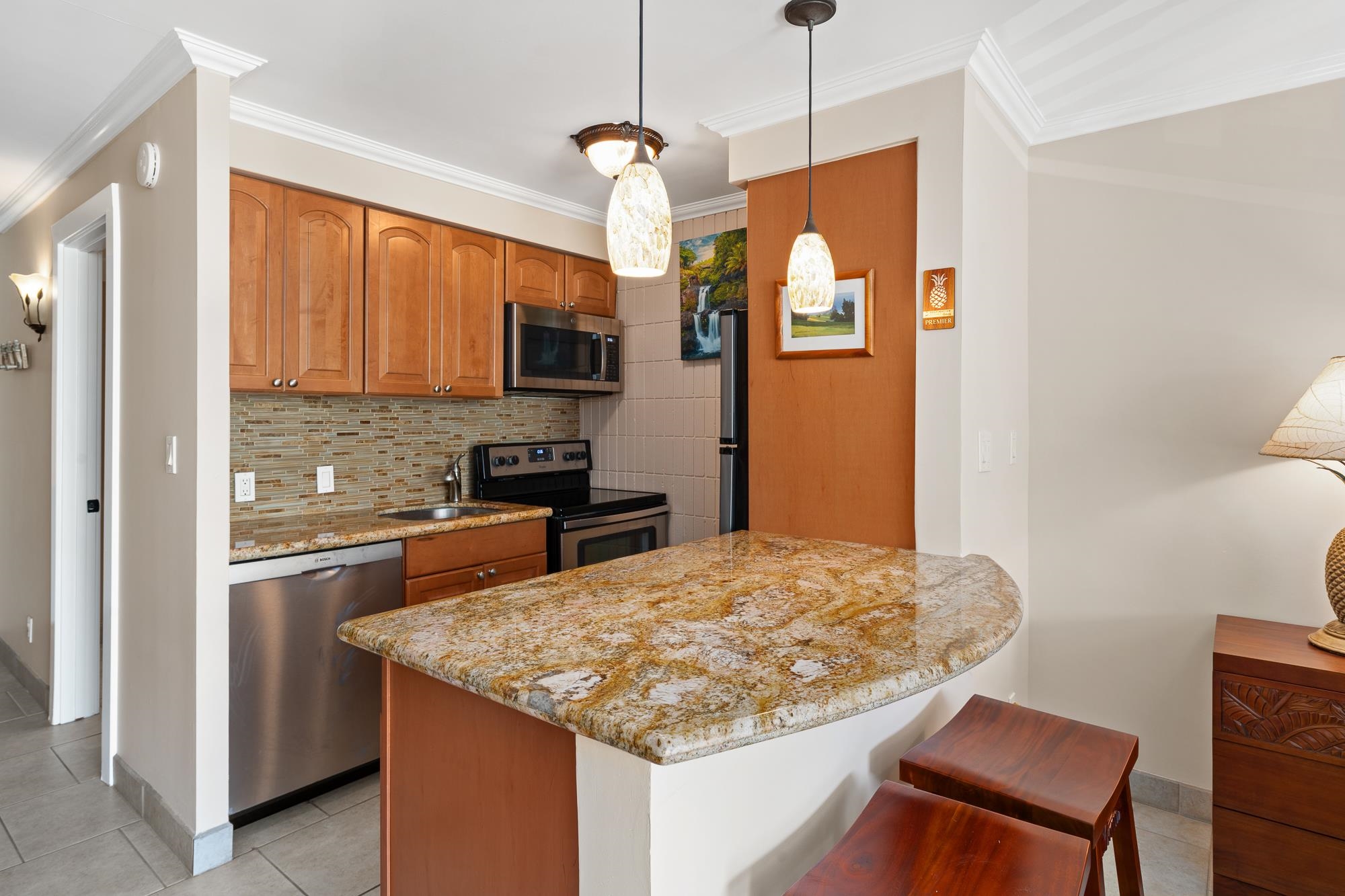 Lahaina Shores condo # 424, Lahaina, Hawaii - photo 16 of 44