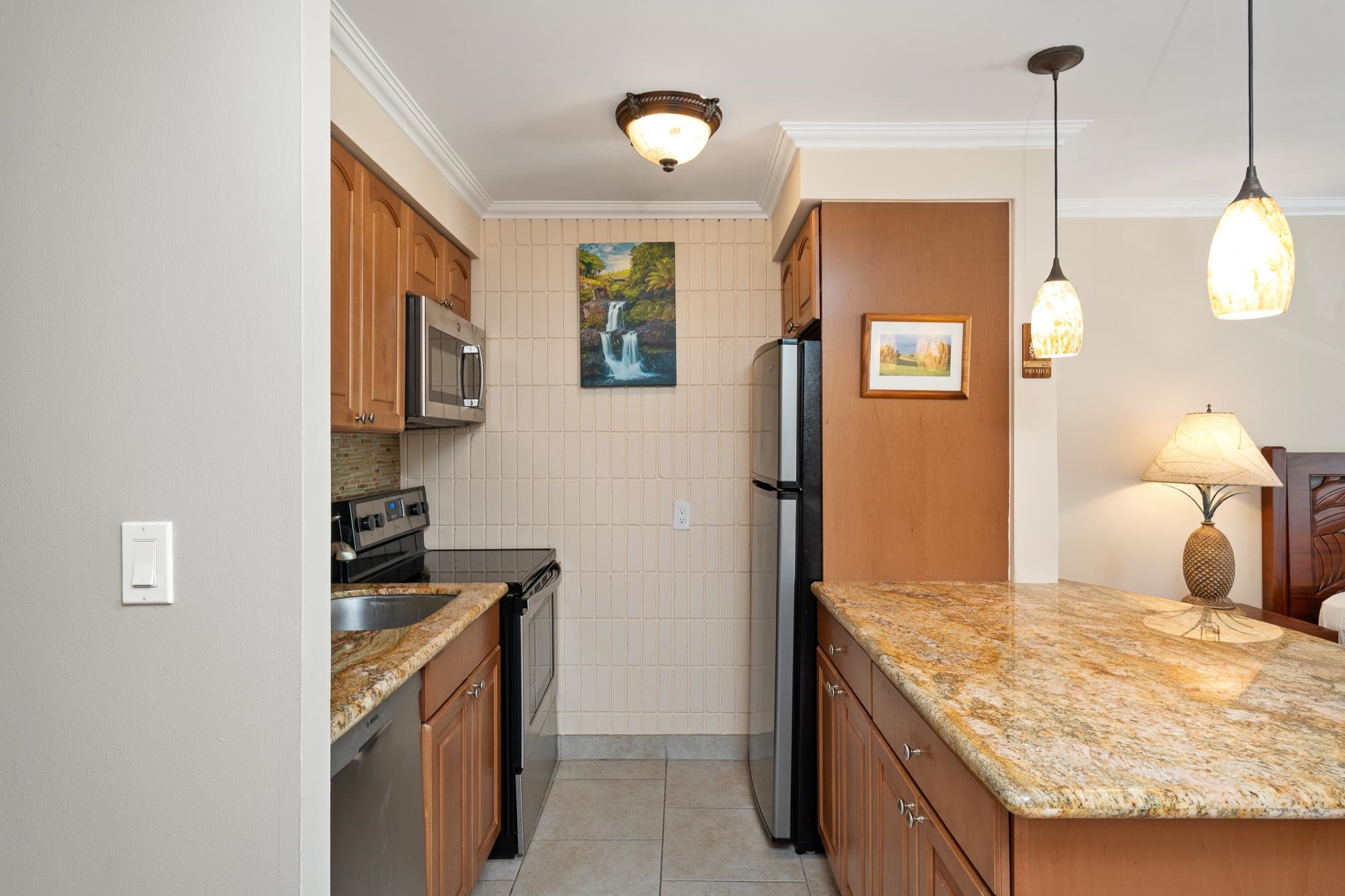 Lahaina Shores condo # 424, Lahaina, Hawaii - photo 4 of 44