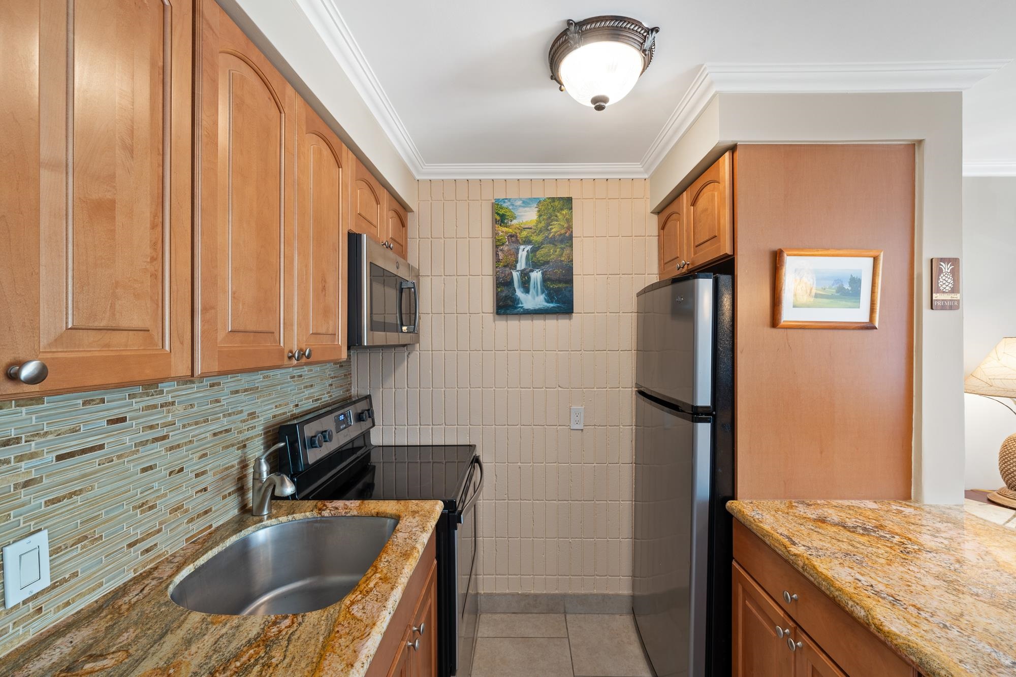 Lahaina Shores condo # 424, Lahaina, Hawaii - photo 7 of 44