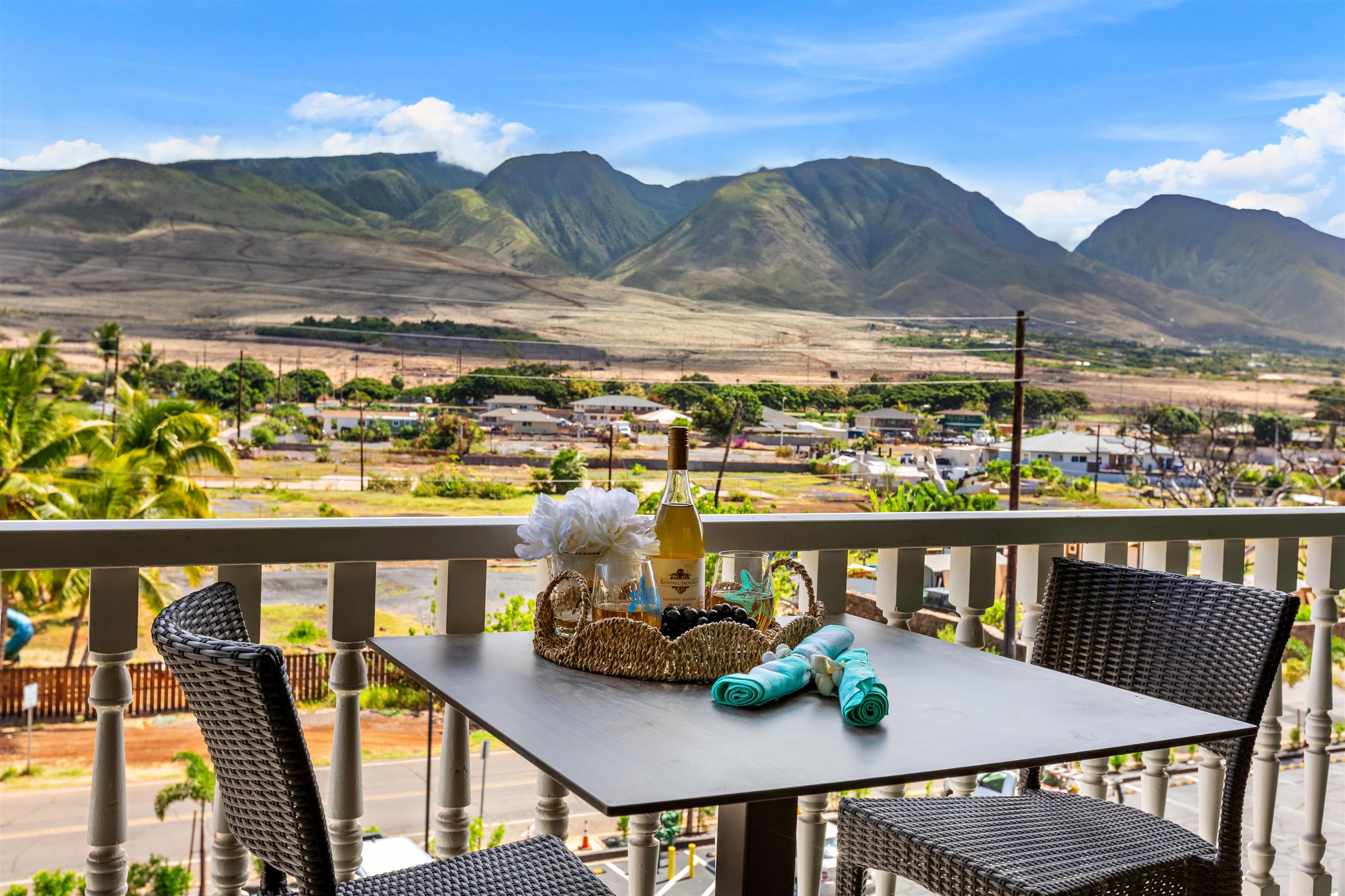 Lahaina Shores condo # 430, Lahaina, Hawaii - photo 5 of 19