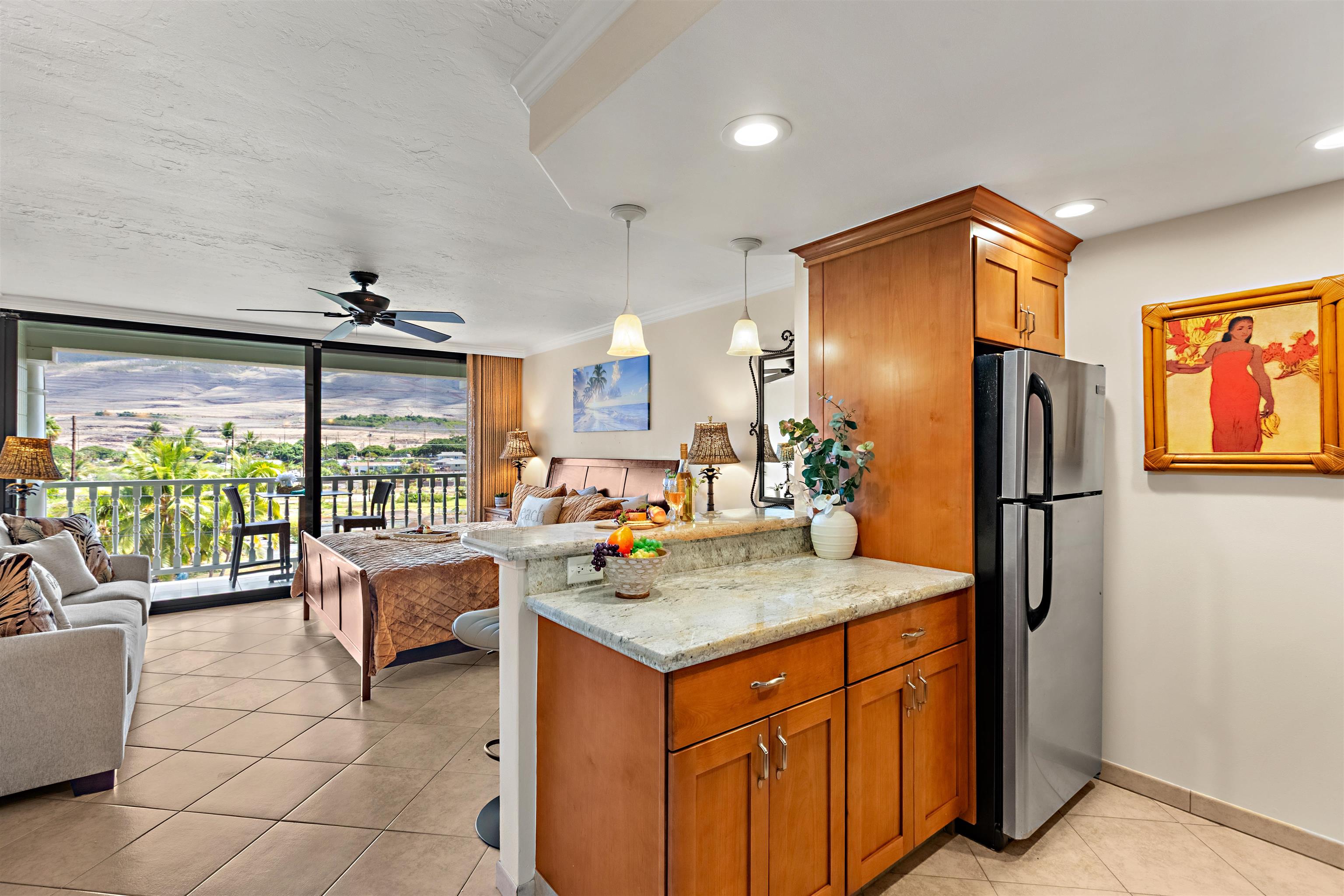 Lahaina Shores condo # 430, Lahaina, Hawaii - photo 6 of 19