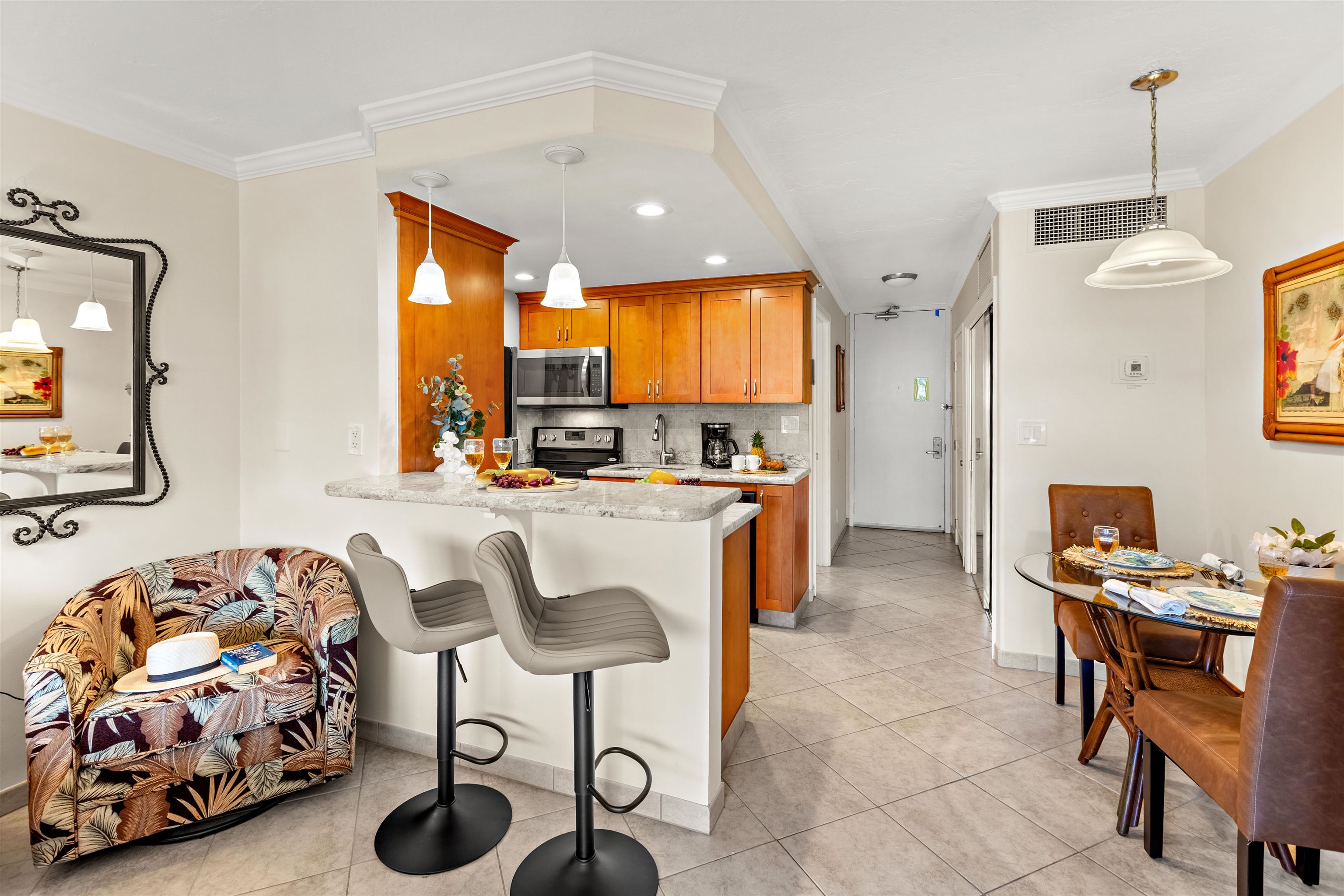 Lahaina Shores condo # 430, Lahaina, Hawaii - photo 7 of 19