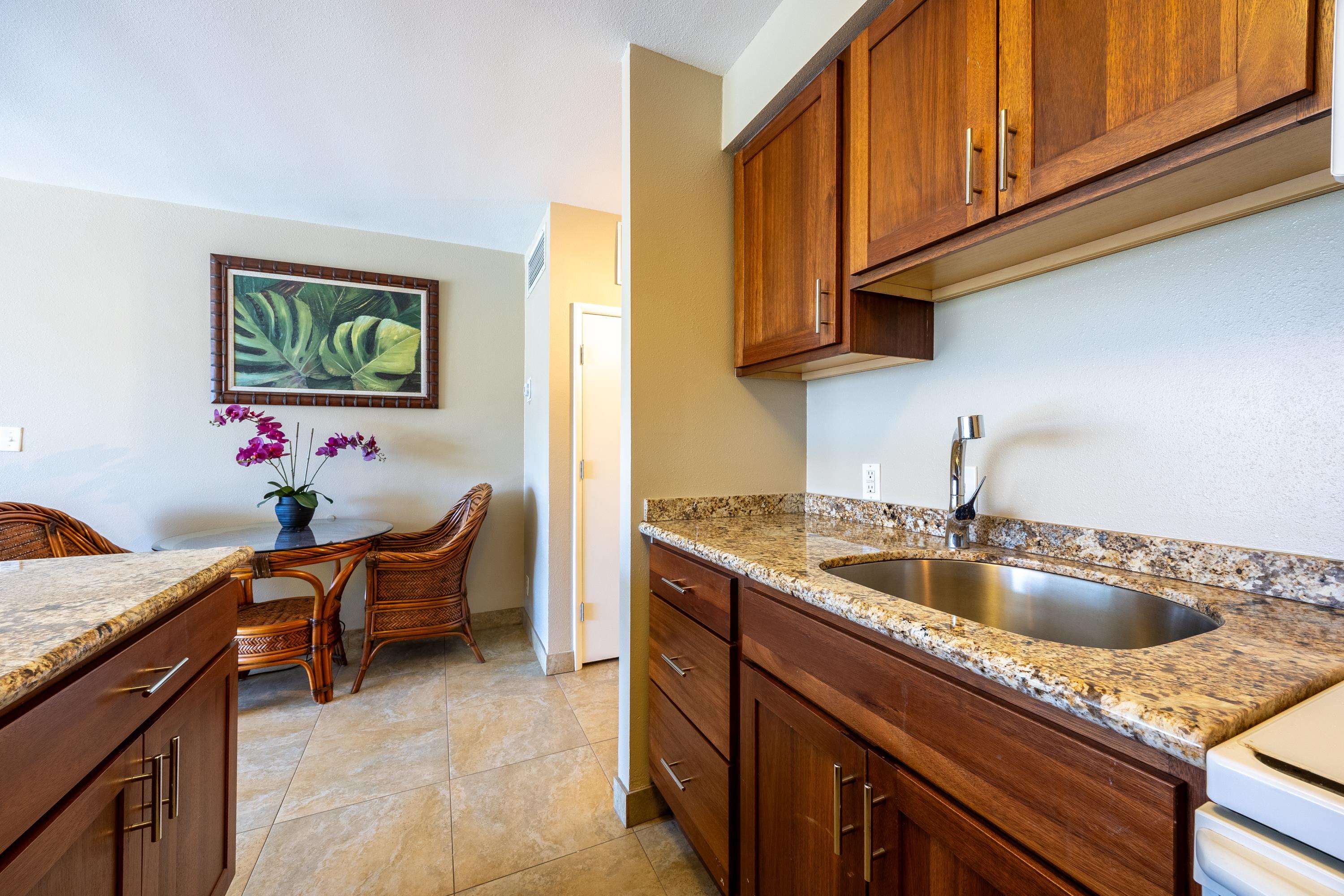 Lahaina Shores condo # 432, Lahaina, Hawaii - photo 11 of 30