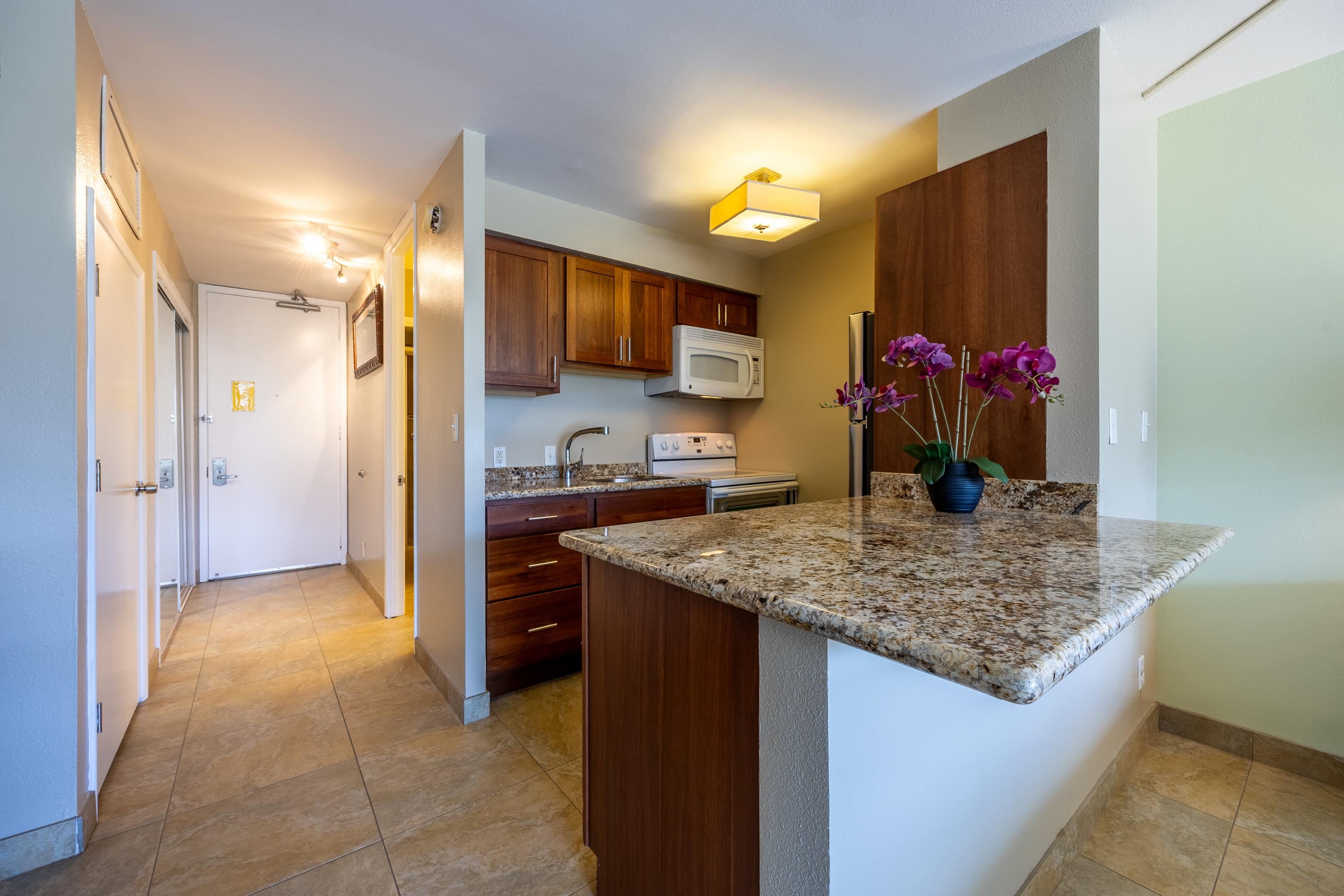 Lahaina Shores condo # 432, Lahaina, Hawaii - photo 3 of 30