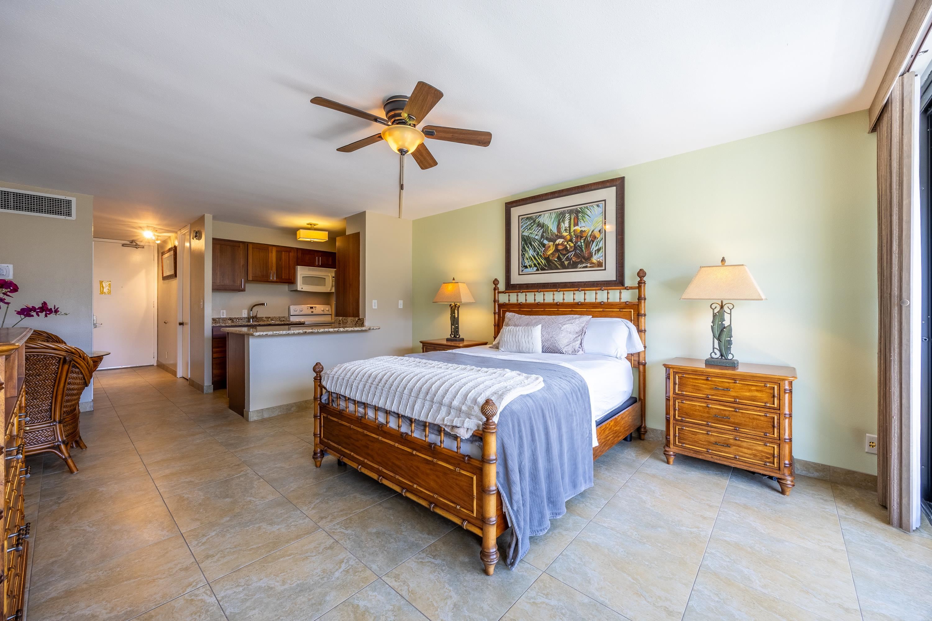 Lahaina Shores condo # 432, Lahaina, Hawaii - photo 5 of 30