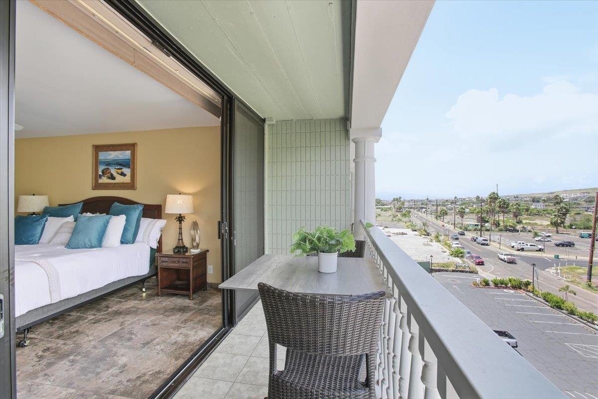 Lahaina Shores condo # 516, Lahaina, Hawaii - photo 15 of 39