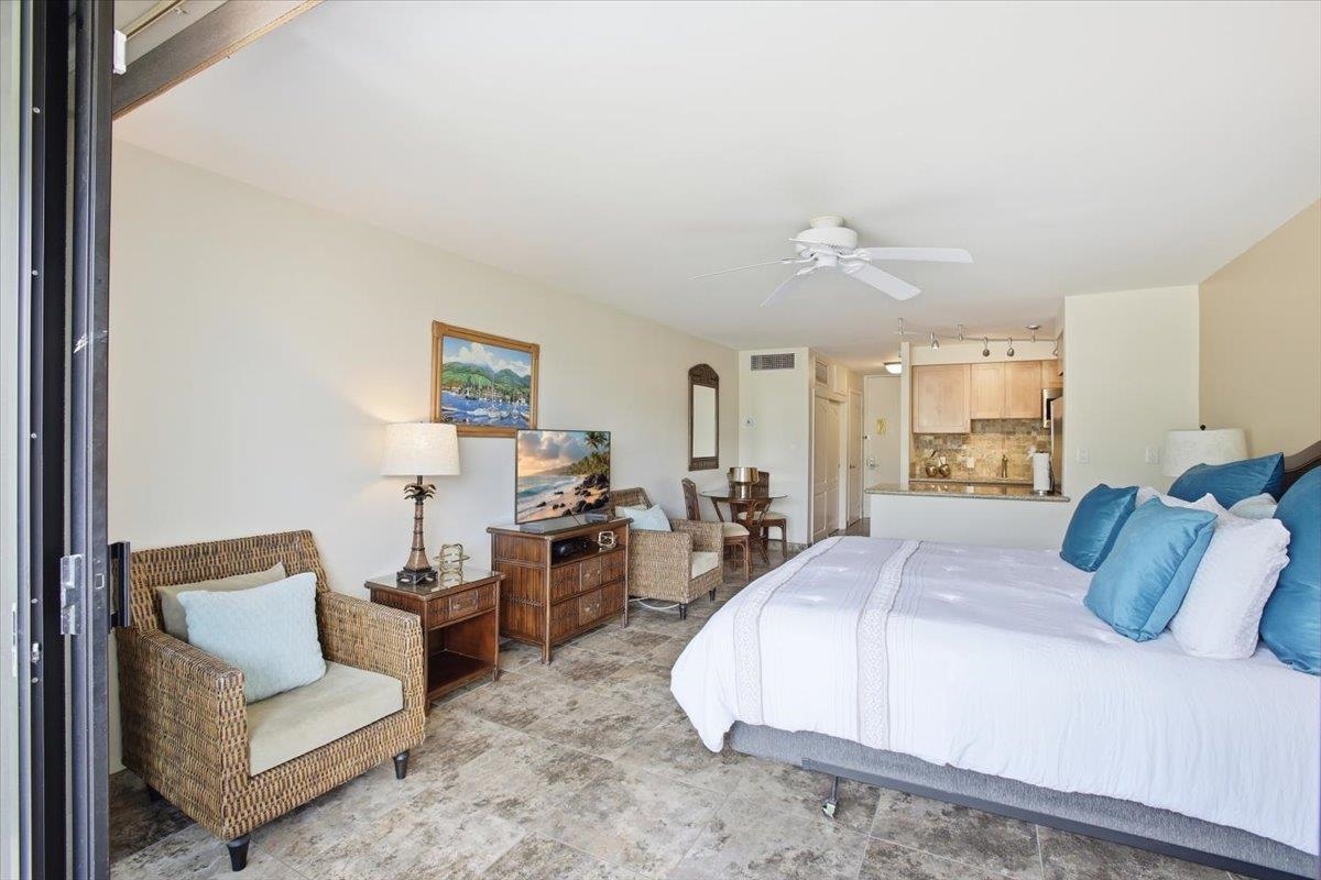 Lahaina Shores condo # 516, Lahaina, Hawaii - photo 16 of 39