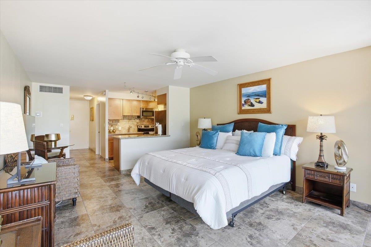 Lahaina Shores condo # 516, Lahaina, Hawaii - photo 18 of 39