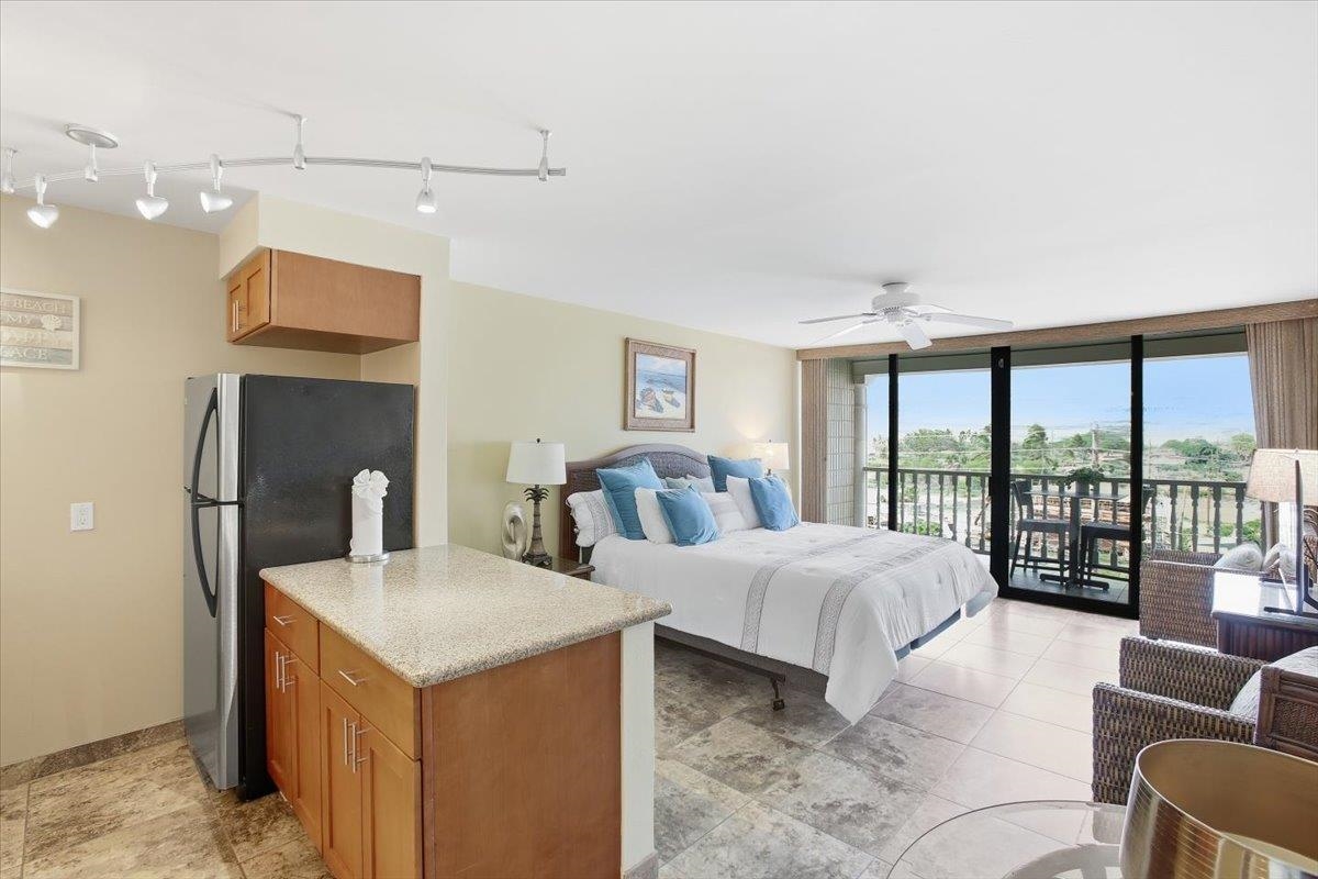 Lahaina Shores condo # 516, Lahaina, Hawaii - photo 23 of 39