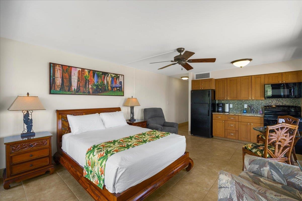 Lahaina Shores condo # 534, Lahaina, Hawaii - photo 5 of 35