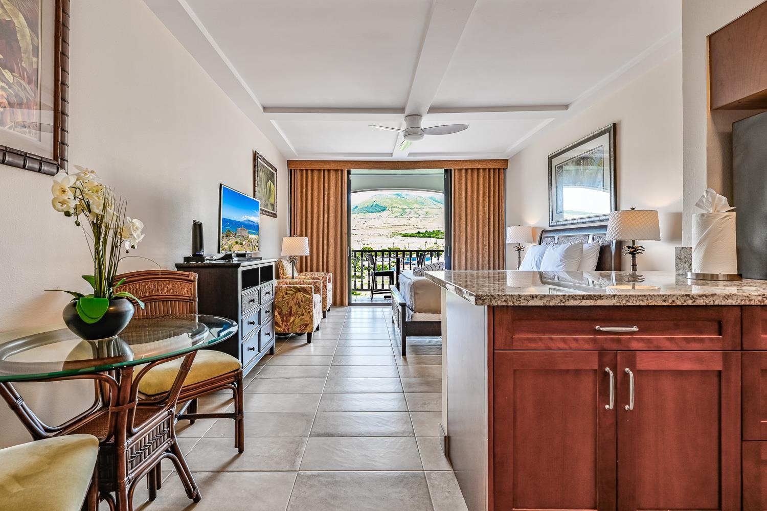 Lahaina Shores condo # 610, Lahaina, Hawaii - photo 4 of 30