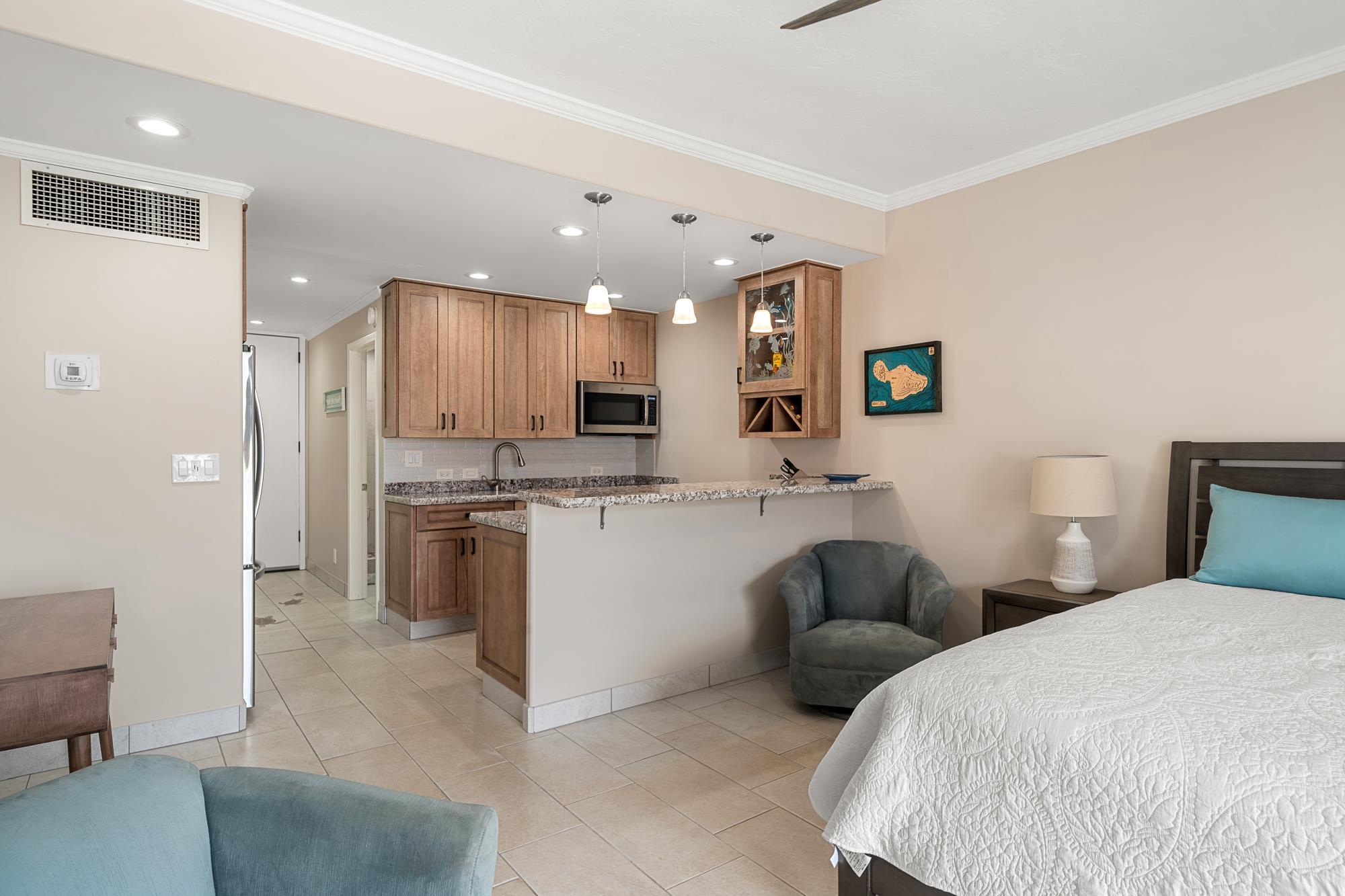 Lahaina Shores condo # 620, Lahaina, Hawaii - photo 14 of 42