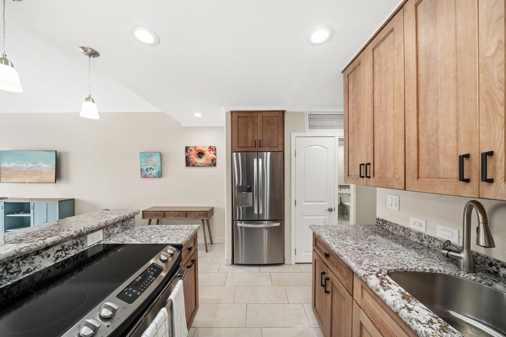 Lahaina Shores condo # 620, Lahaina, Hawaii - photo 17 of 42