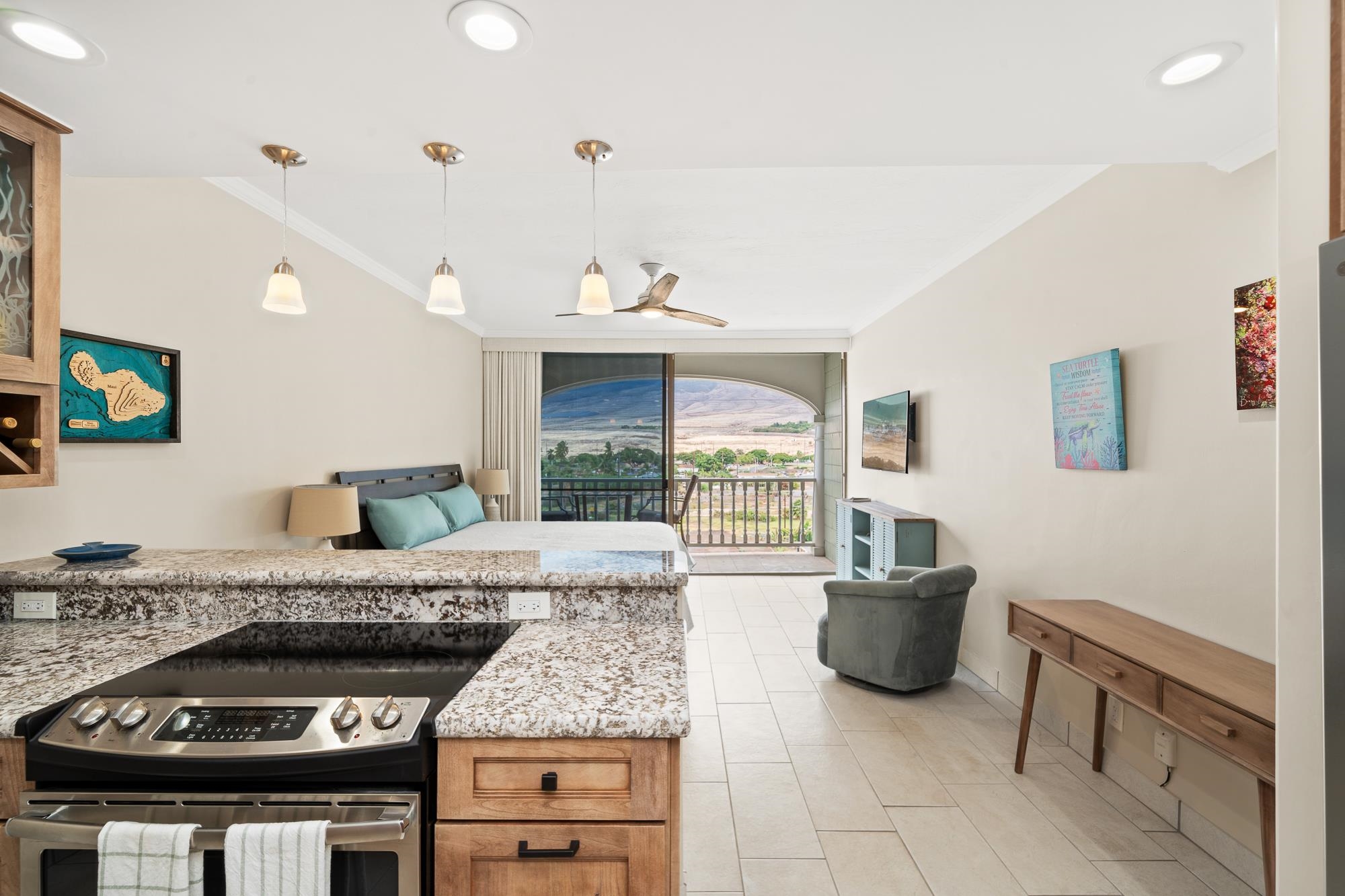 Lahaina Shores condo # 620, Lahaina, Hawaii - photo 4 of 42