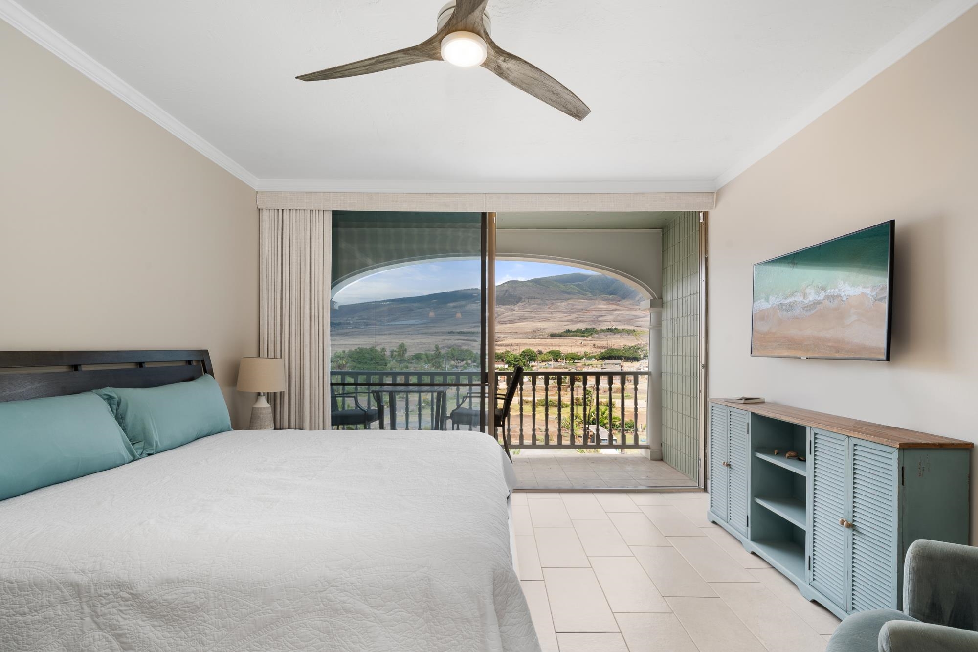 Lahaina Shores condo # 620, Lahaina, Hawaii - photo 6 of 42