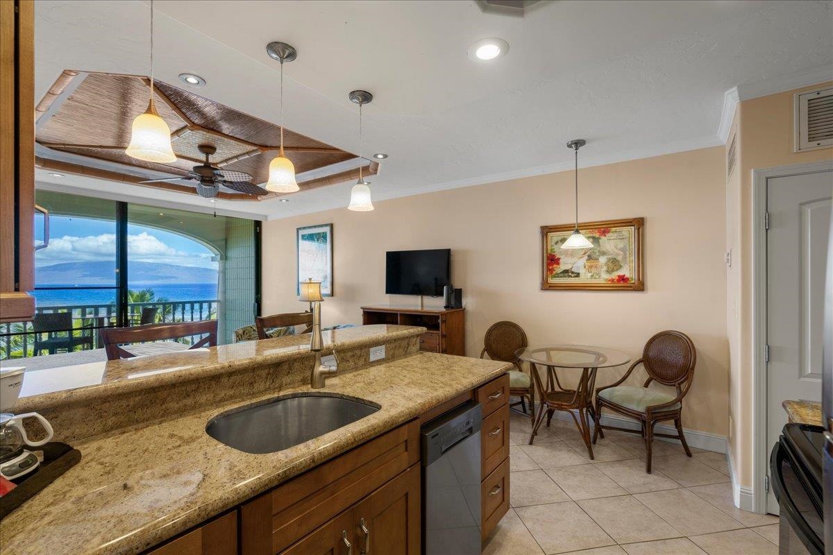 Lahaina Shores condo # 629, Lahaina, Hawaii - photo 17 of 36