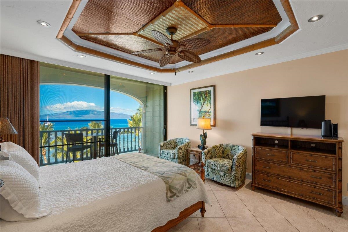 Lahaina Shores condo # 629, Lahaina, Hawaii - photo 3 of 36