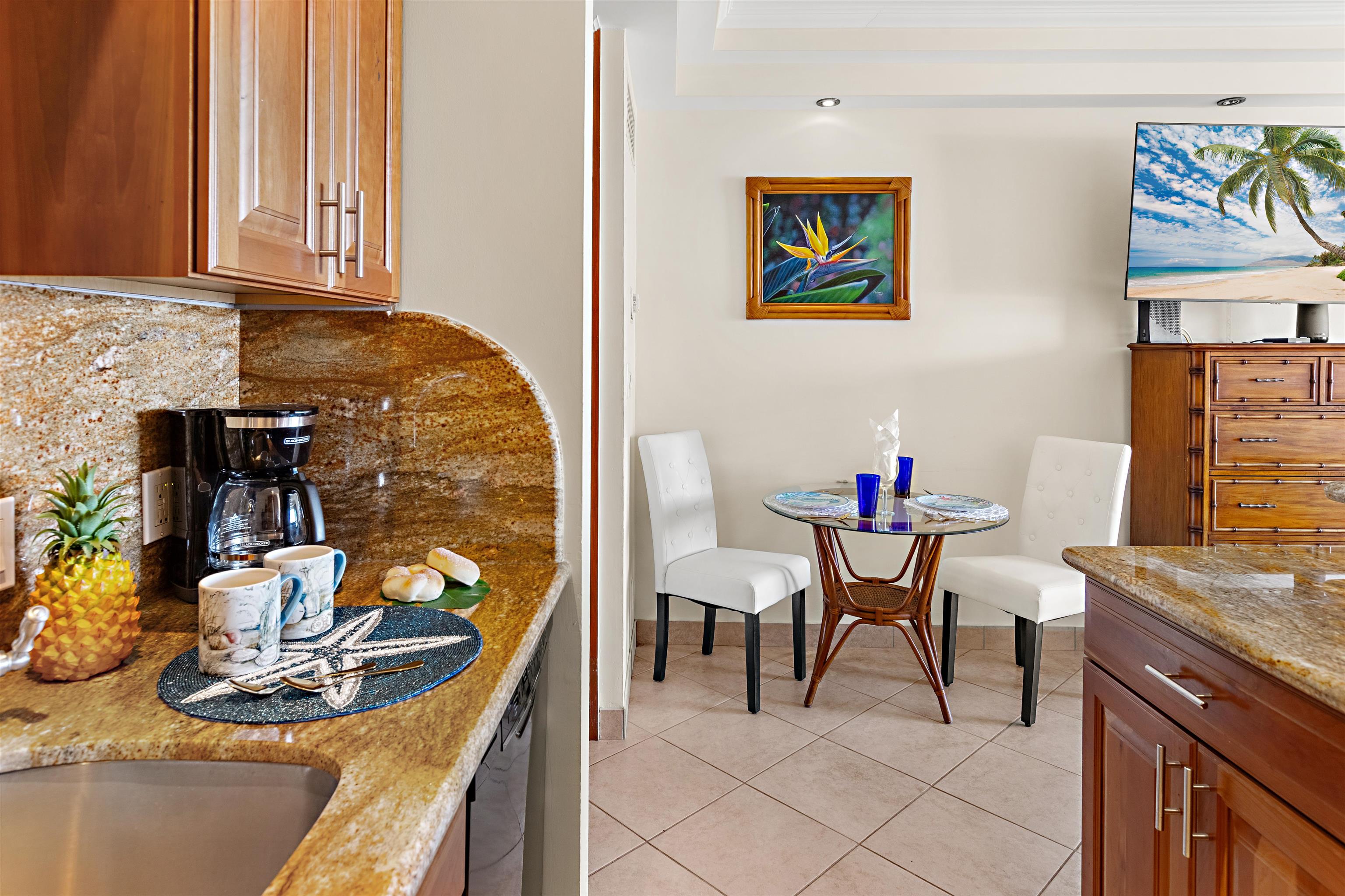 Lahaina Shores condo # 635, Lahaina, Hawaii - photo 11 of 23