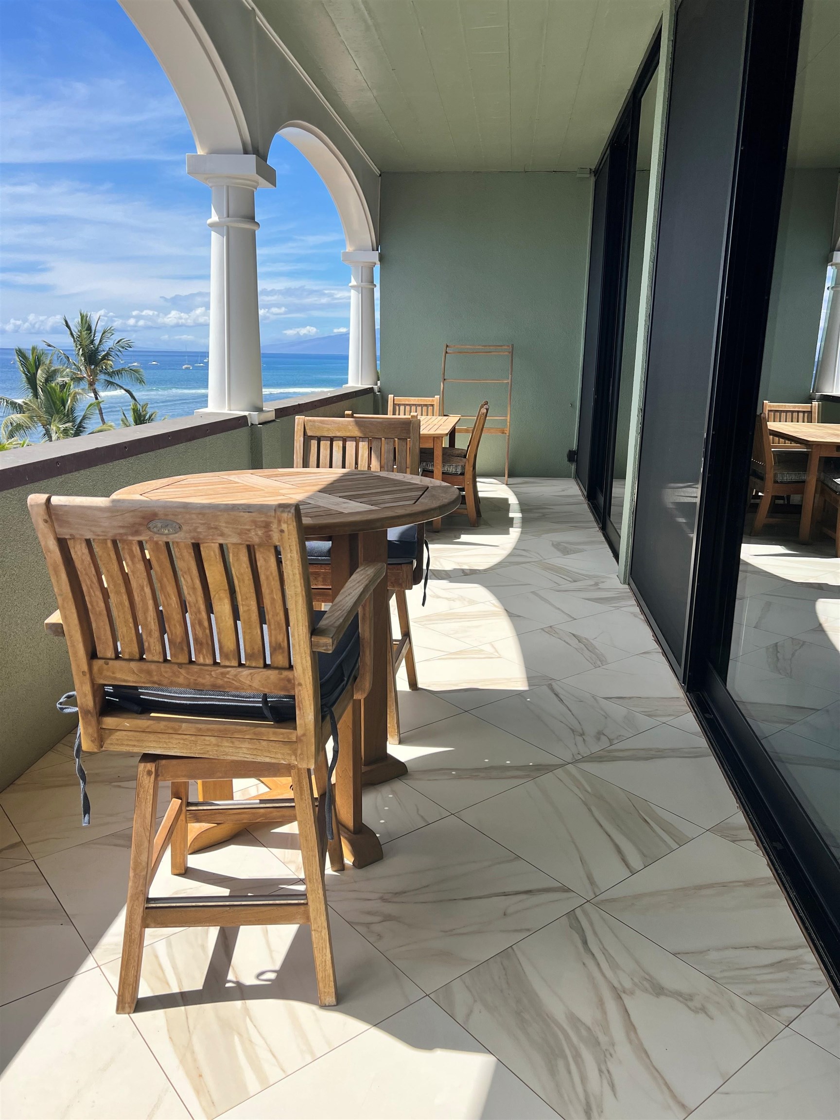 Lahaina Shores condo # PH 3, Lahaina, Hawaii - photo 2 of 4