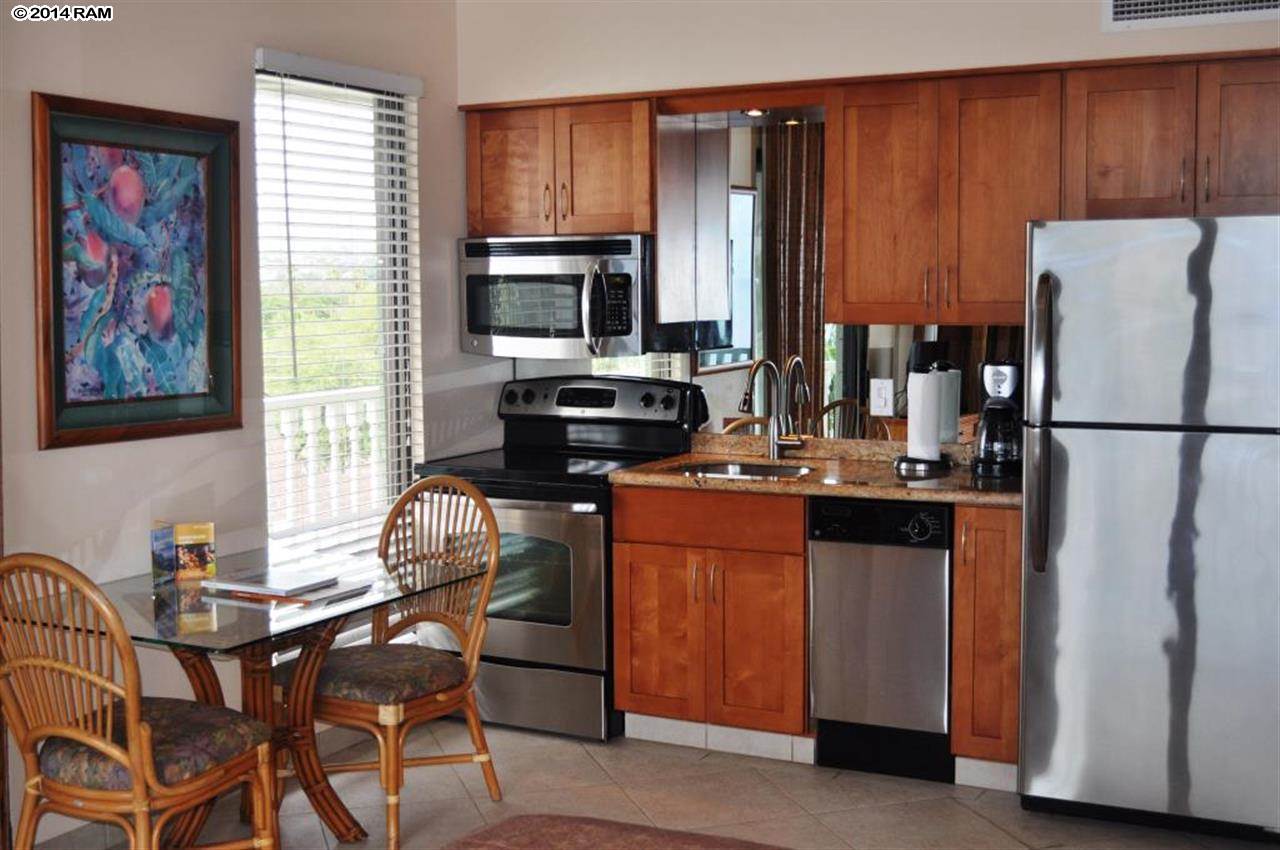 Lahaina Shores condo # 637, Lahaina, Hawaii - photo 16 of 30