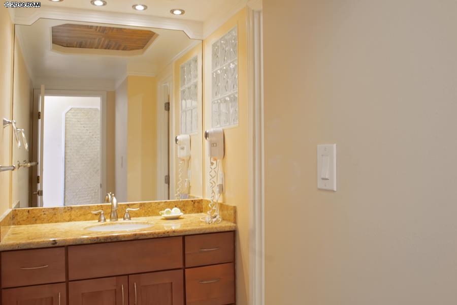 Lahaina Shores condo # 637, Lahaina, Hawaii - photo 18 of 30