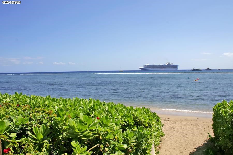 Lahaina Shores condo # 637, Lahaina, Hawaii - photo 24 of 30
