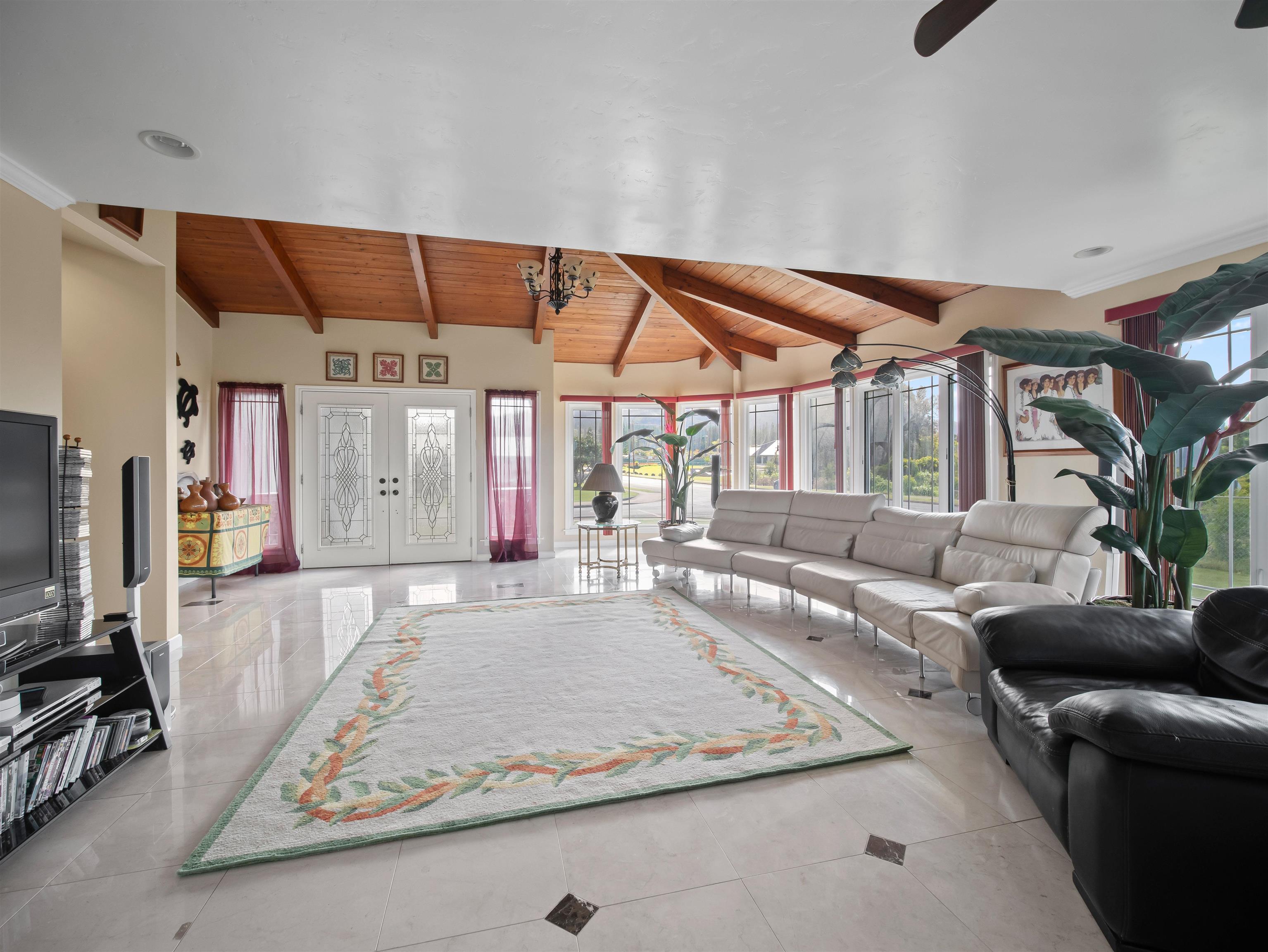 476  Kamuku Pl , Lanai home - photo 4 of 30