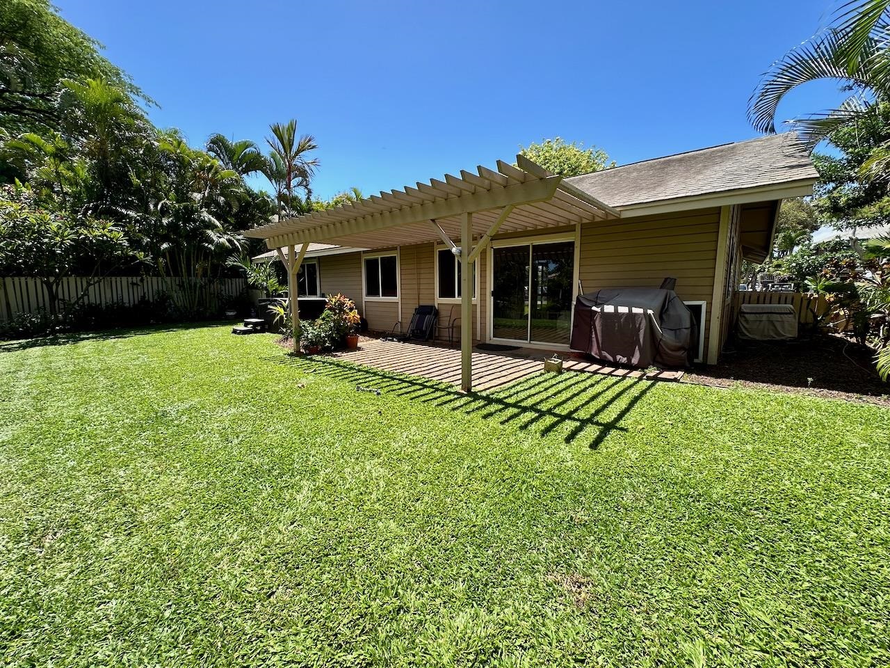 480  Kenolio Rd , Kihei home - photo 5 of 27