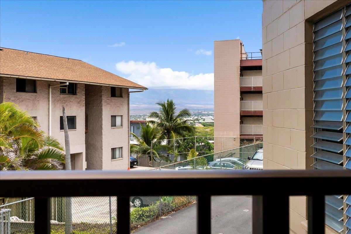 Puuone Hale Alii condo # 206, Wailuku, Hawaii - photo 28 of 33