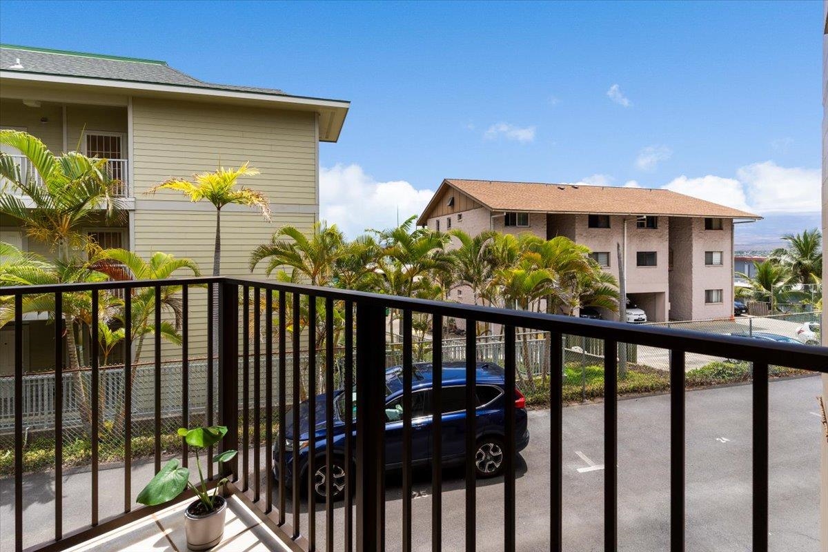 Puuone Hale Alii condo # 206, Wailuku, Hawaii - photo 32 of 33