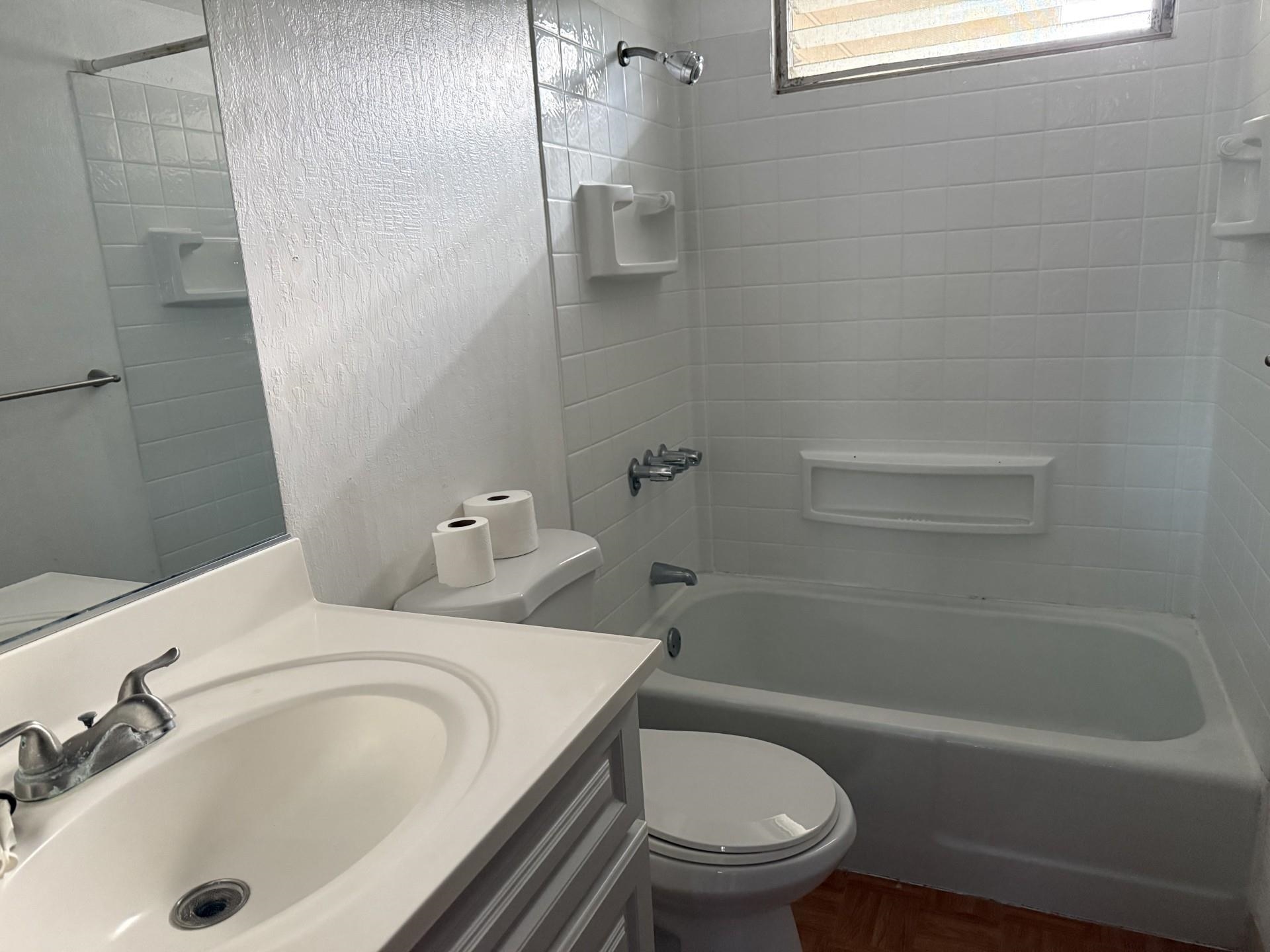 Puuone Hale Alii condo # 208, Wailuku, Hawaii - photo 5 of 8