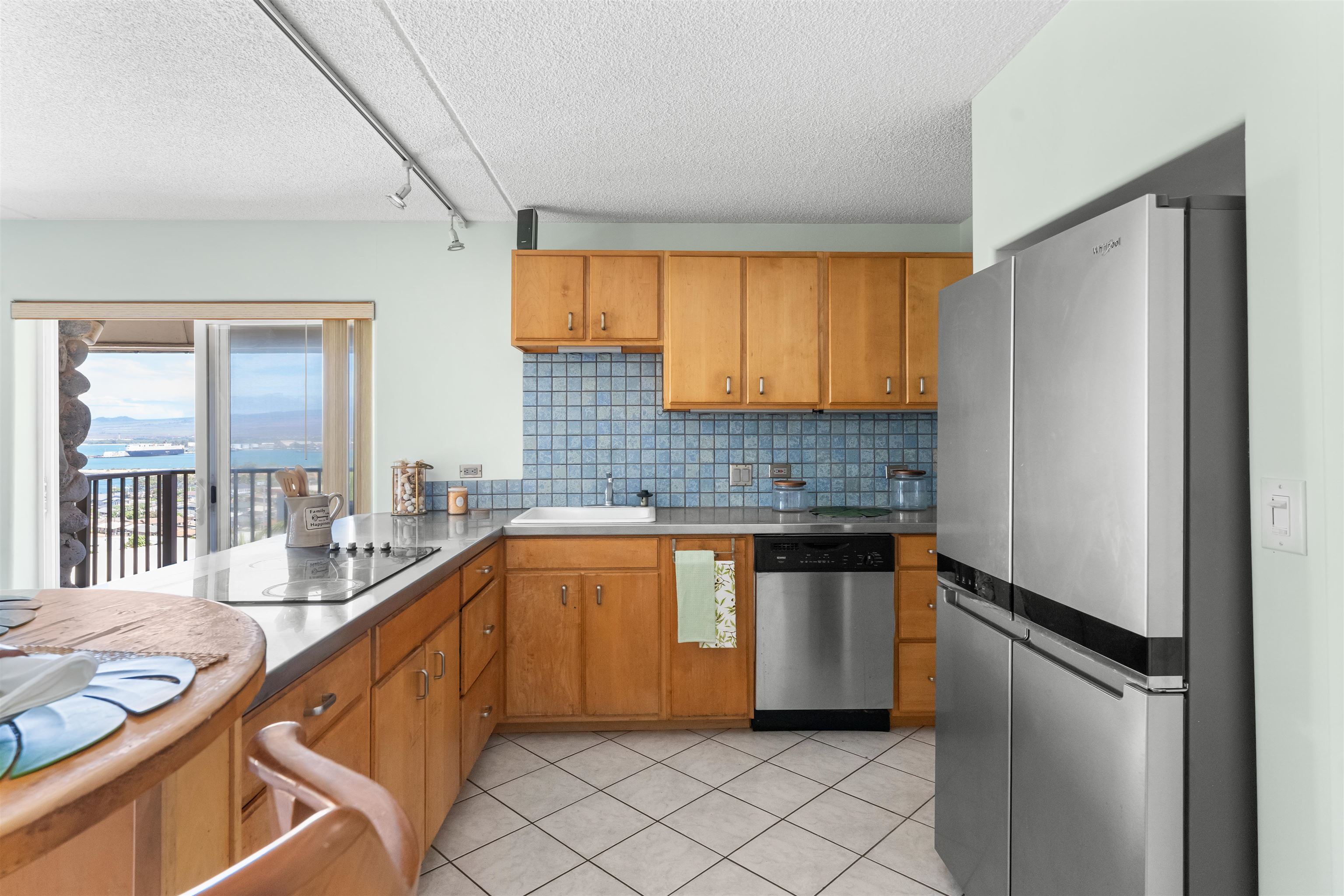 Puuone Hale Alii condo # 310, Wailuku, Hawaii - photo 9 of 13