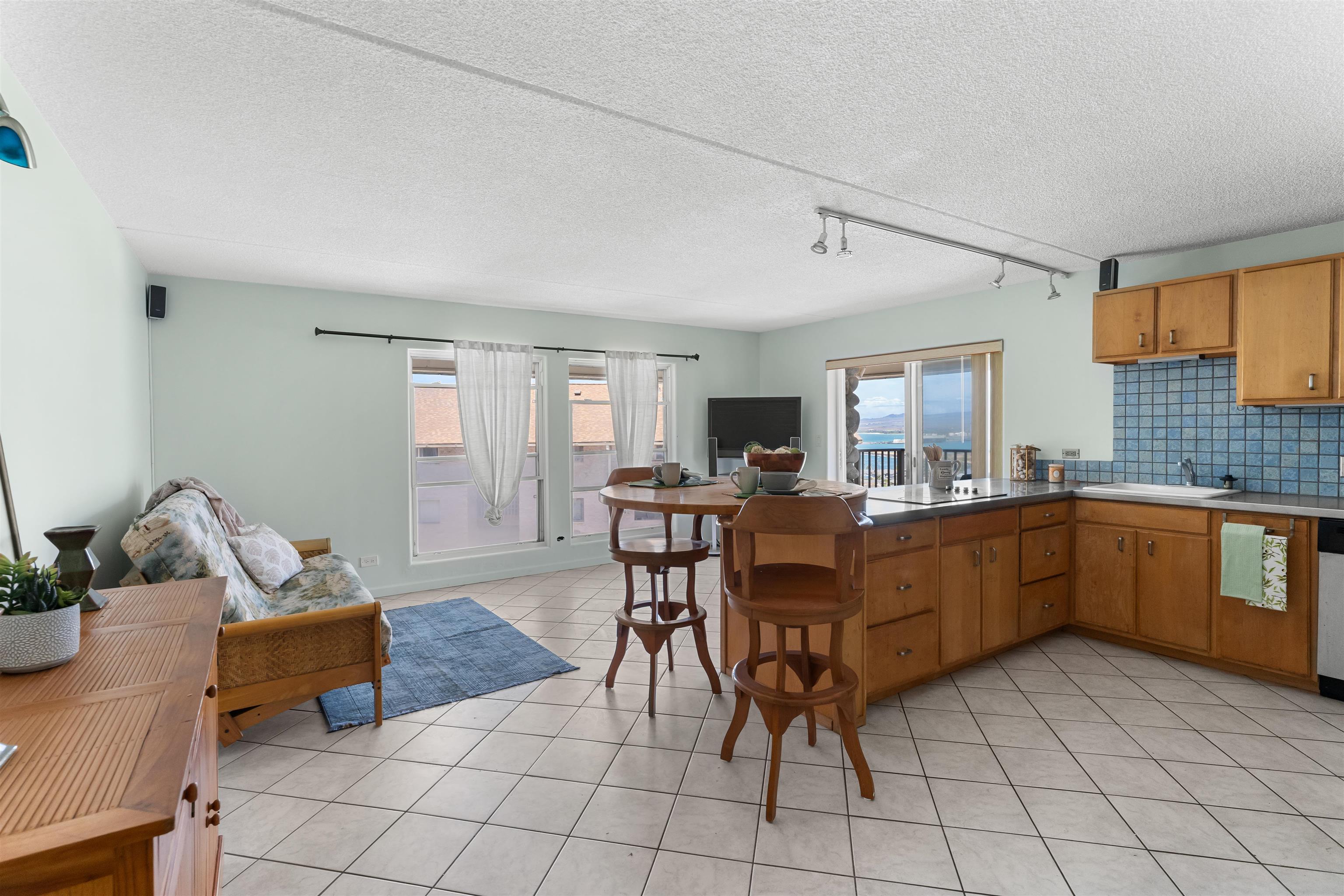 Puuone Hale Alii condo # 310, Wailuku, Hawaii - photo 10 of 13