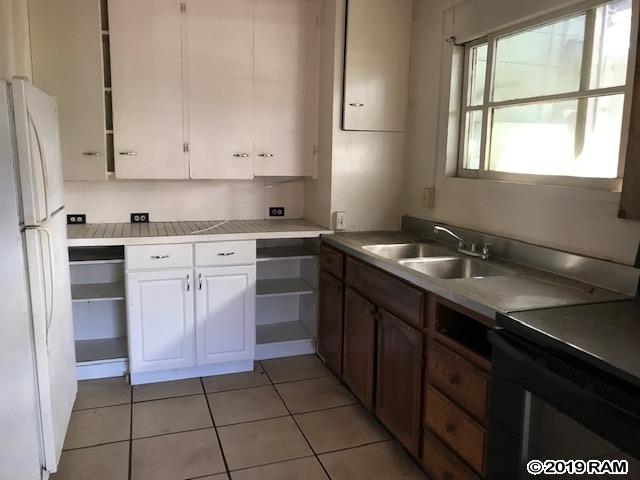 480  Waiehu Beach Rd , Wailuku home - photo 6 of 19