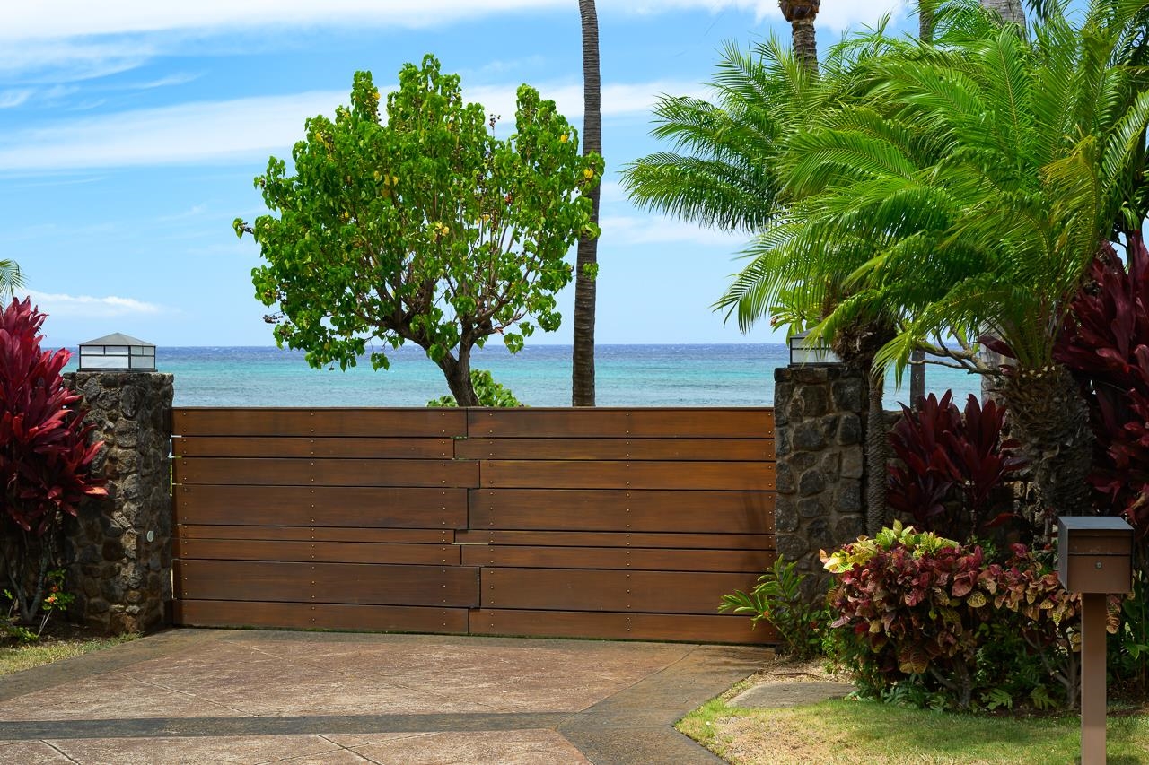 4809  Lower Honoapiilani Rd Kahana, Napili/Kahana/Honokowai home - photo 2 of 49