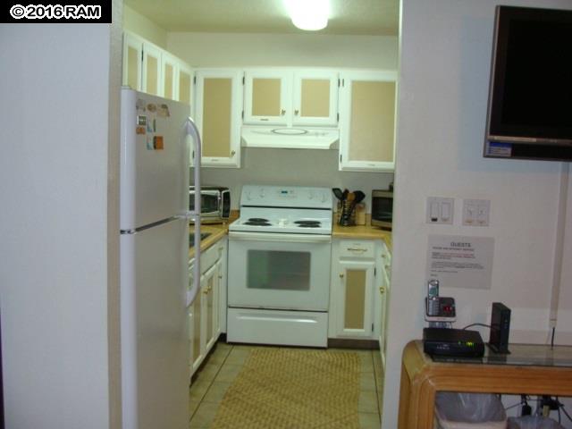 Kihei Holiday condo # 112, Kihei, Hawaii - photo 11 of 28