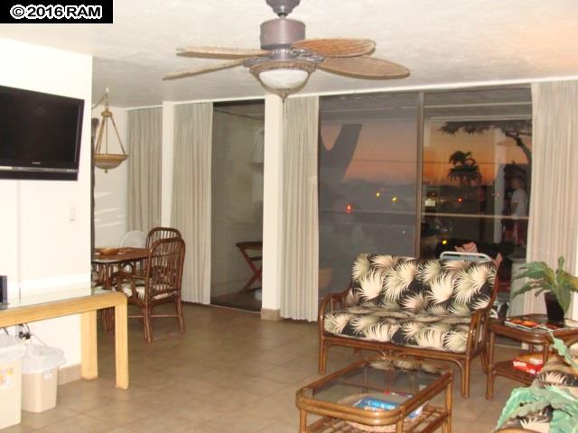 Kihei Holiday condo # 112, Kihei, Hawaii - photo 6 of 28