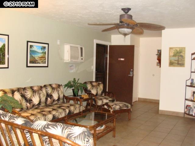 Kihei Holiday condo # 112, Kihei, Hawaii - photo 9 of 28
