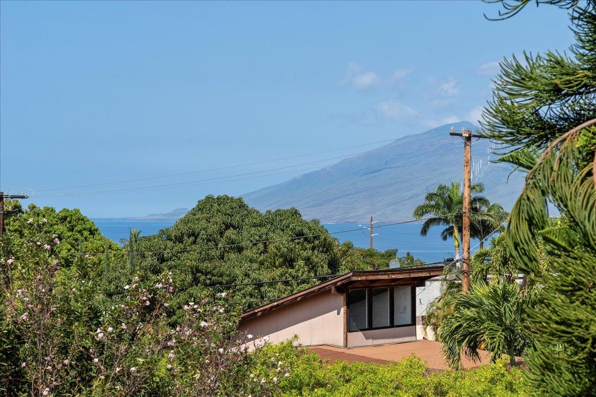 484  Hoala Dr Maui Meadows, Maui Meadows home - photo 43 of 50