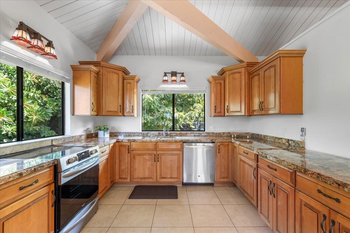 484  Hoala Dr Maui Meadows, Maui Meadows home - photo 8 of 50