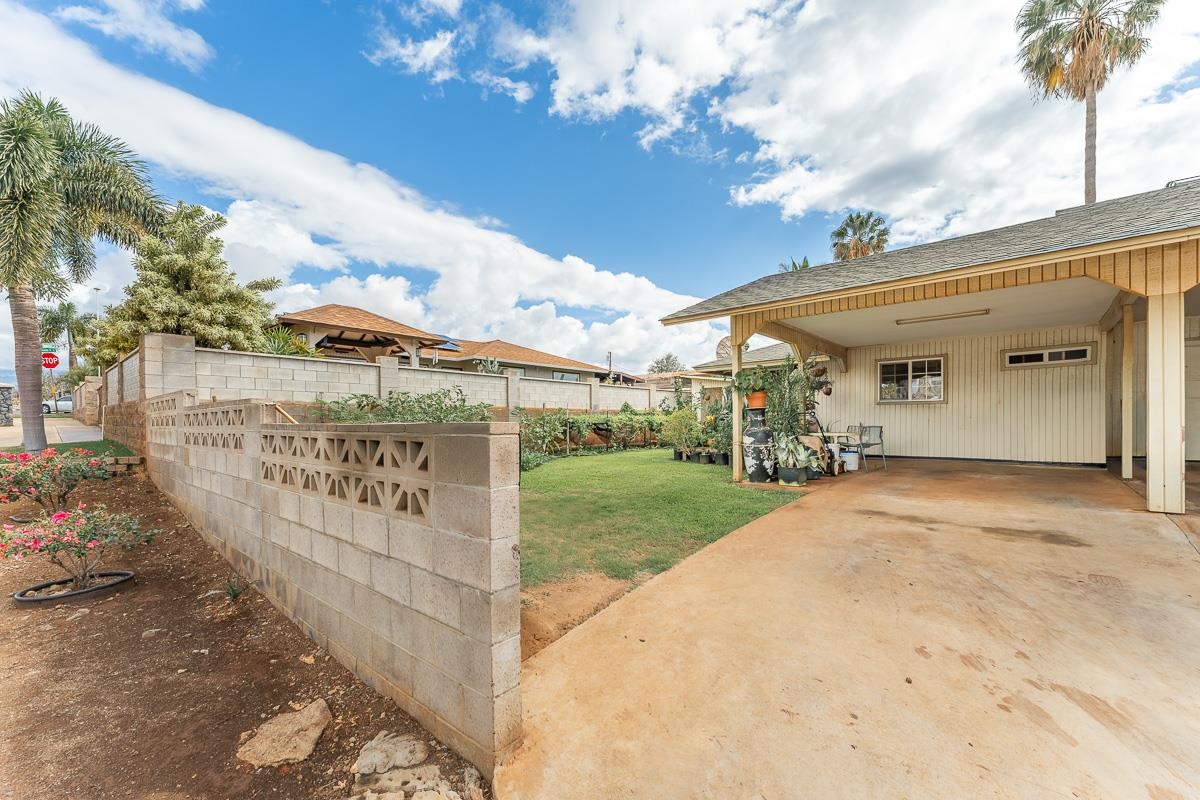 484  Nanakai St Makai Heights, Kihei home - photo 39 of 49