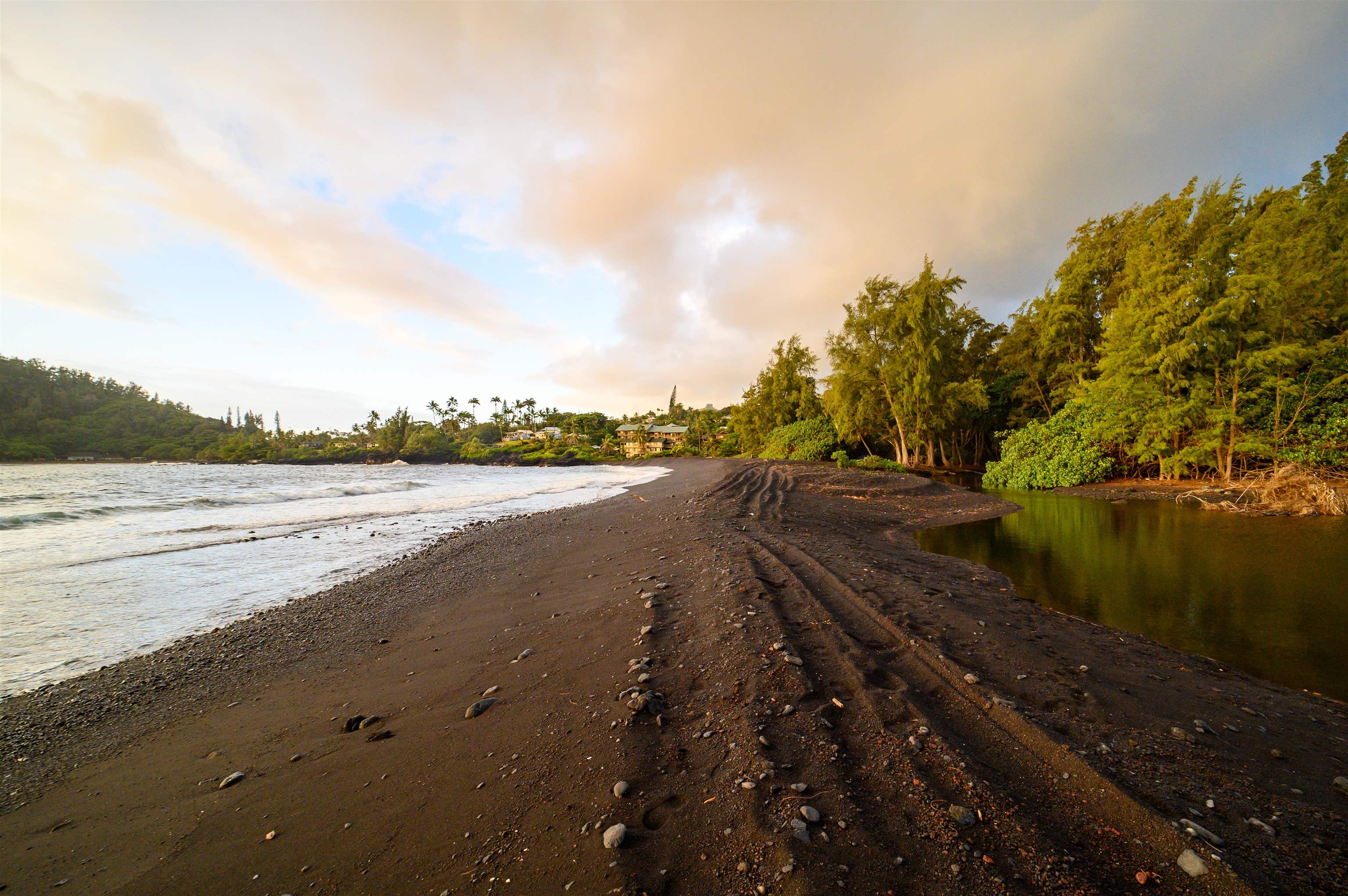 Hana Kai-Maui condo # 102, Hana, Hawaii - photo 23 of 24