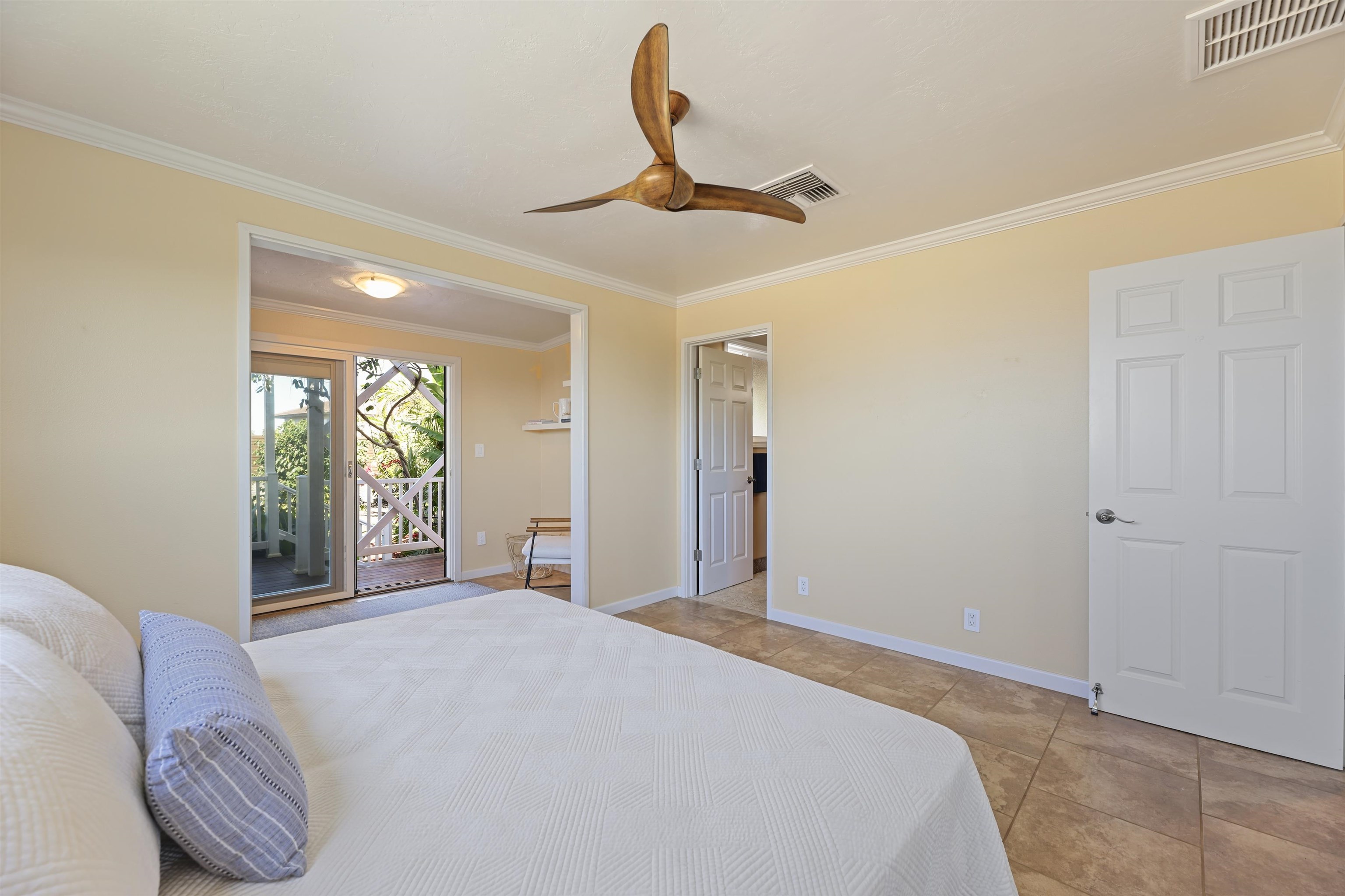 49  Hiwalani Loop Pukalani Country Club, Pukalani home - photo 13 of 49